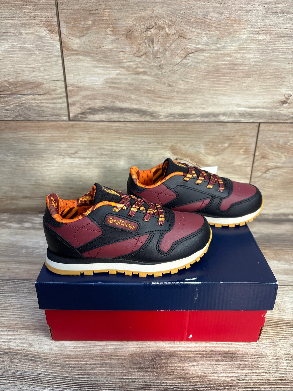 NEW Reebok x Harry Potter Gryffindor Classic Leather Sneakers Maroon sz 9c