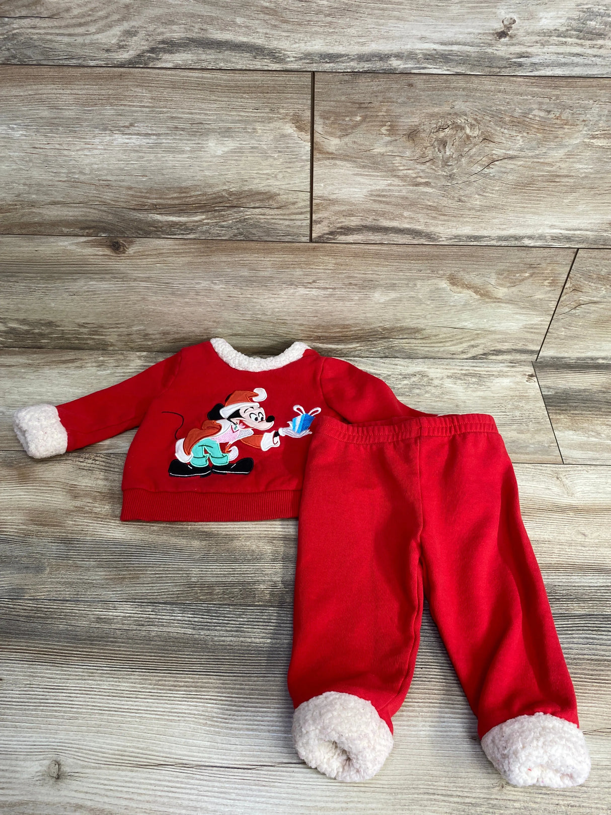 Disney Baby Store 2pc Mickey Mouse Christmas Sweatshirt & Bottoms Set Red sz 9-12m