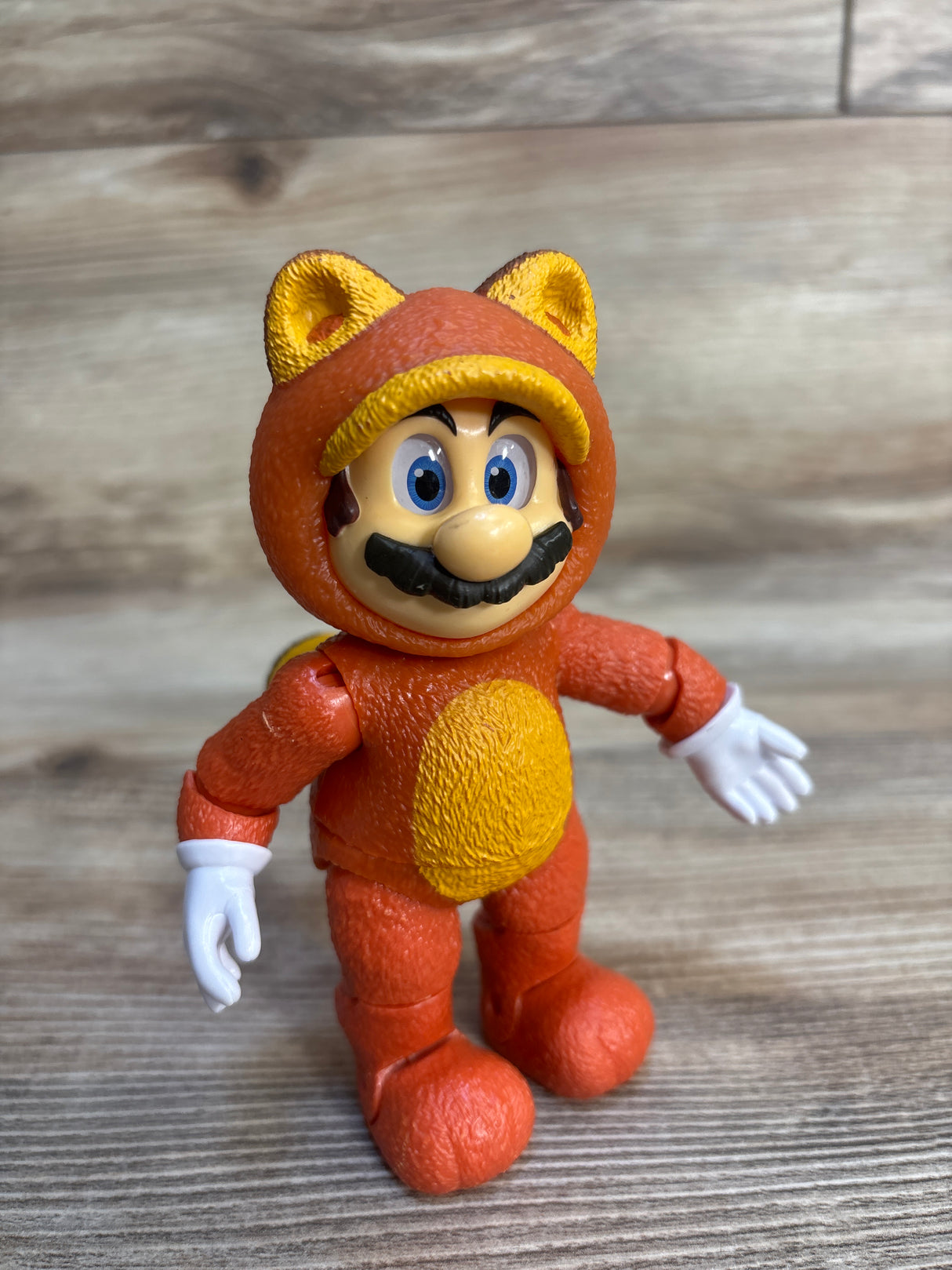 Tanooki Mario Figure