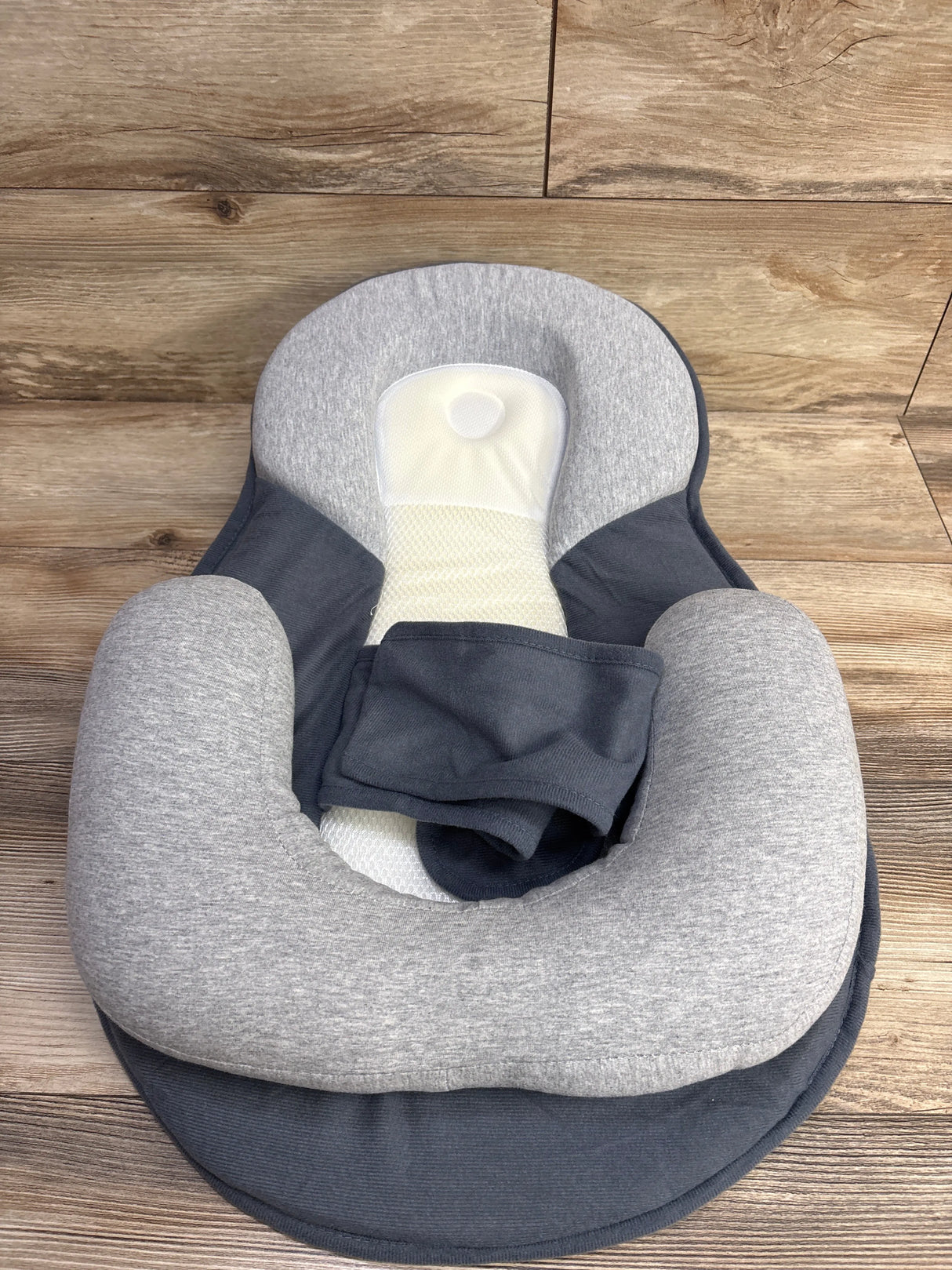 Rest Nest Baby Incline Bed with Strap