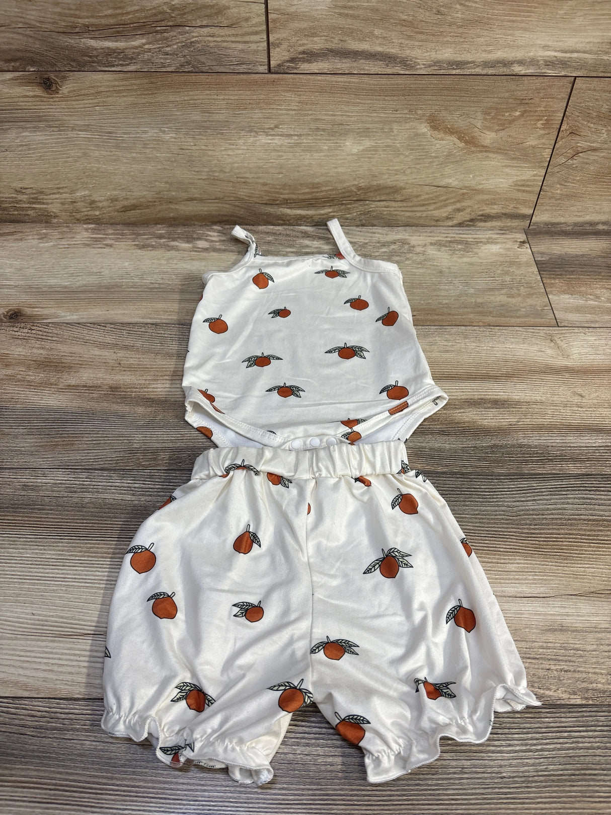 Shein 2pc Tank Bodysuit & Shorts Set Ivory sz 6-9m