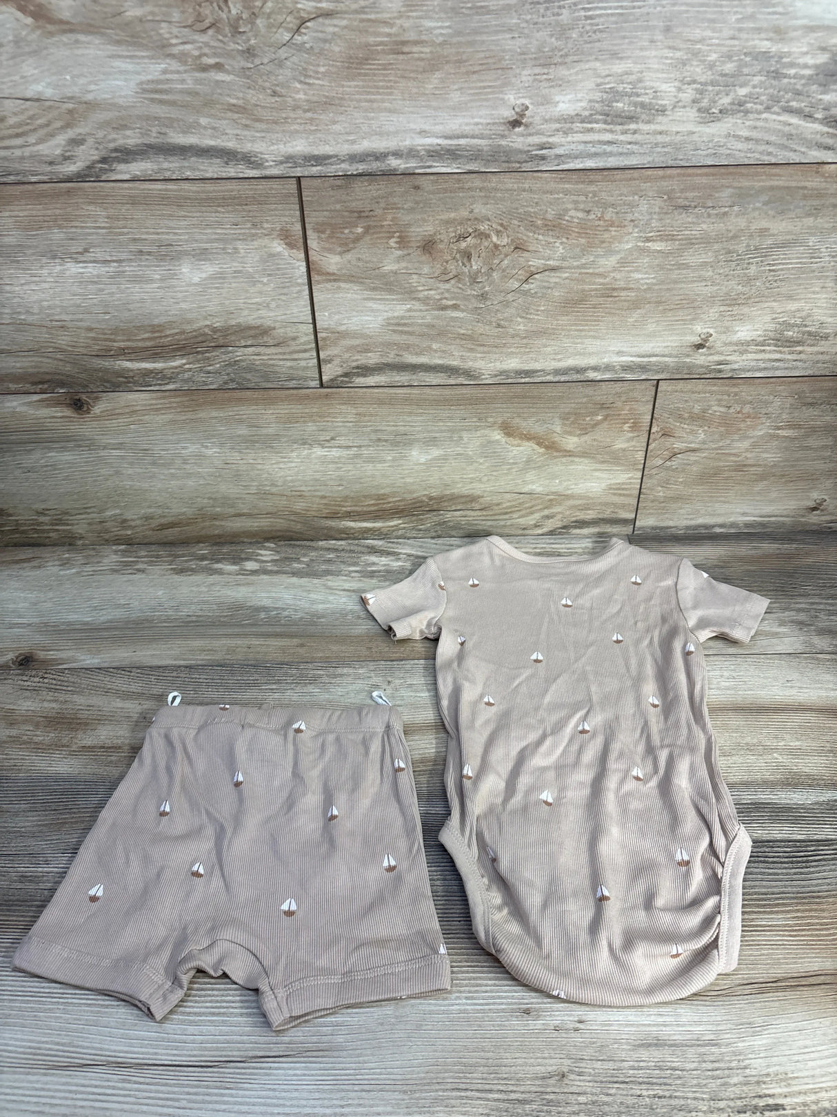 H&M Organic 2pc Ribbed Bodysuit & Shorts Set Brown sz 18m