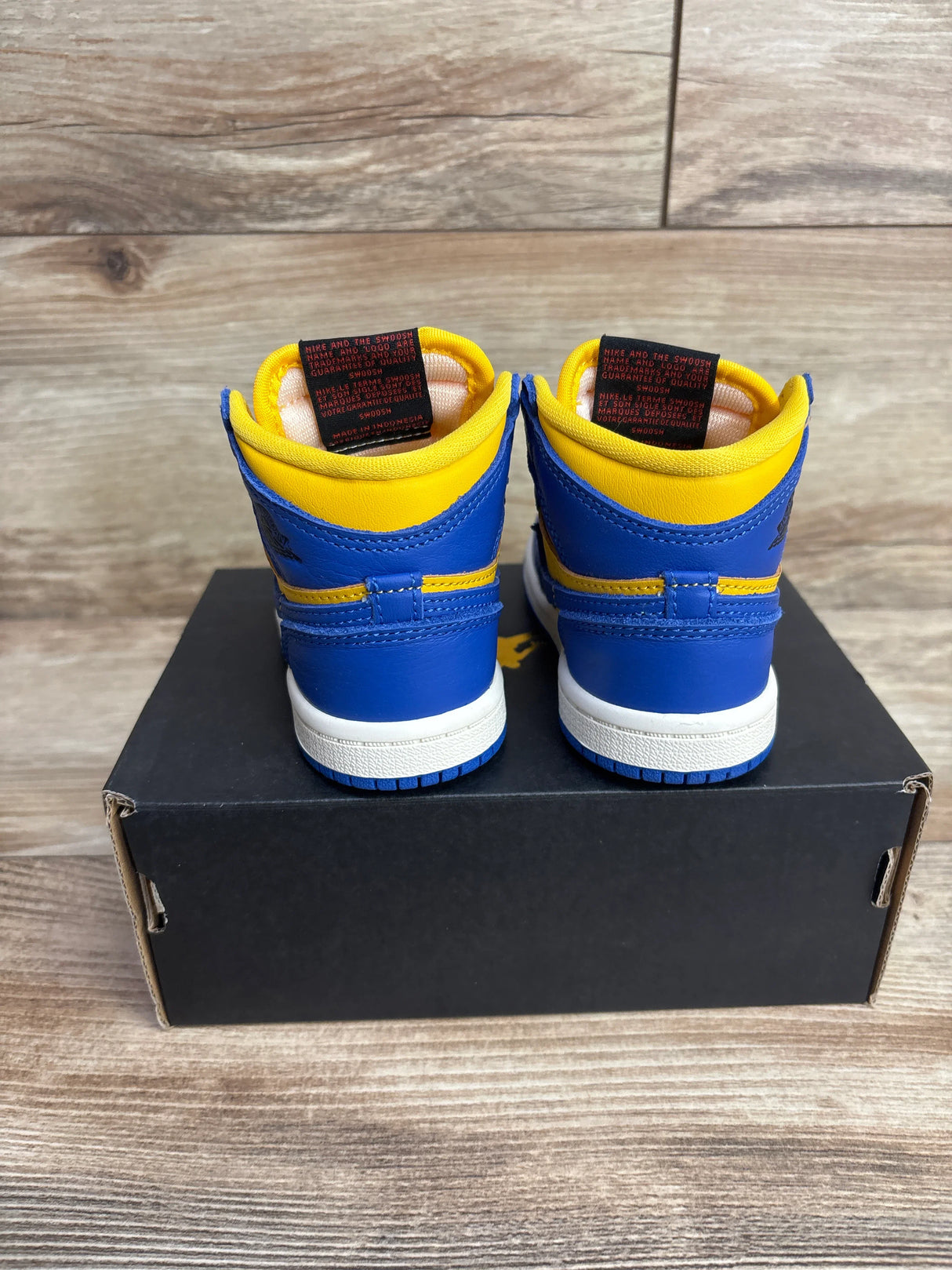Air Jordan 1 Retro High OG TD 'Reverse Laney' Sneakers sz 6c