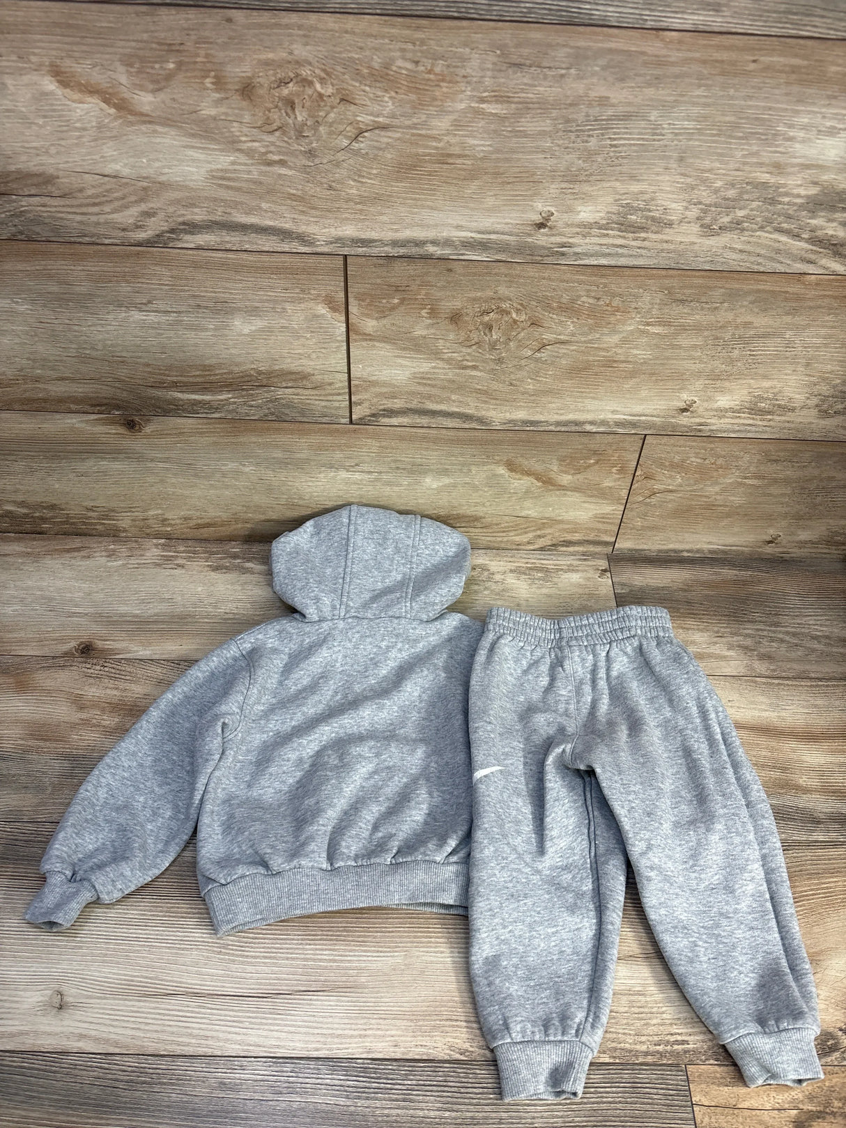 Nike 2pc Pullover Sweatshirt & Jogger Set Grey sz 3T