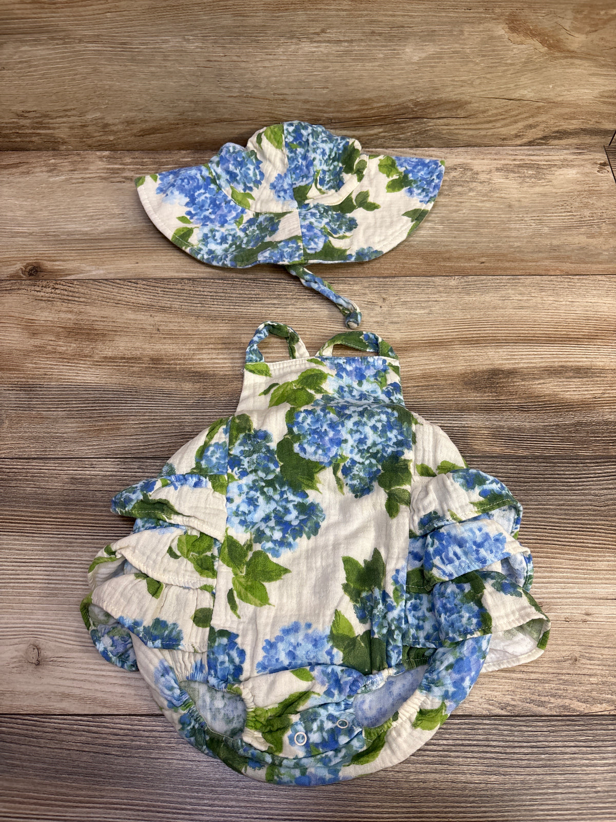 Angel Dear 2pc Gauze Floral Ruffle Bubble Romper & Bucket Hat Ivory sz 6-12m