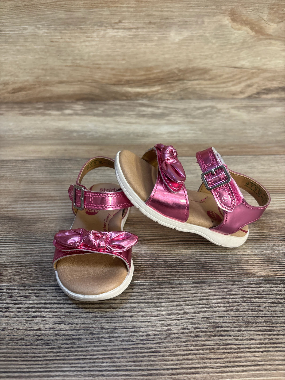 Stride Rite Whitney Sandals in Metallic Pink sz 6c