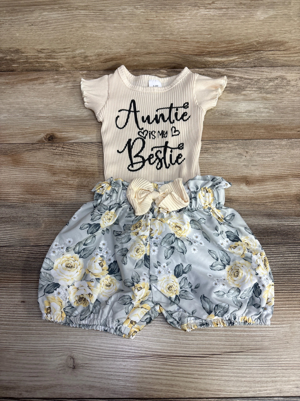 2pc Ribbed Bodysuit & Bottoms Set Beige sz 6-9m