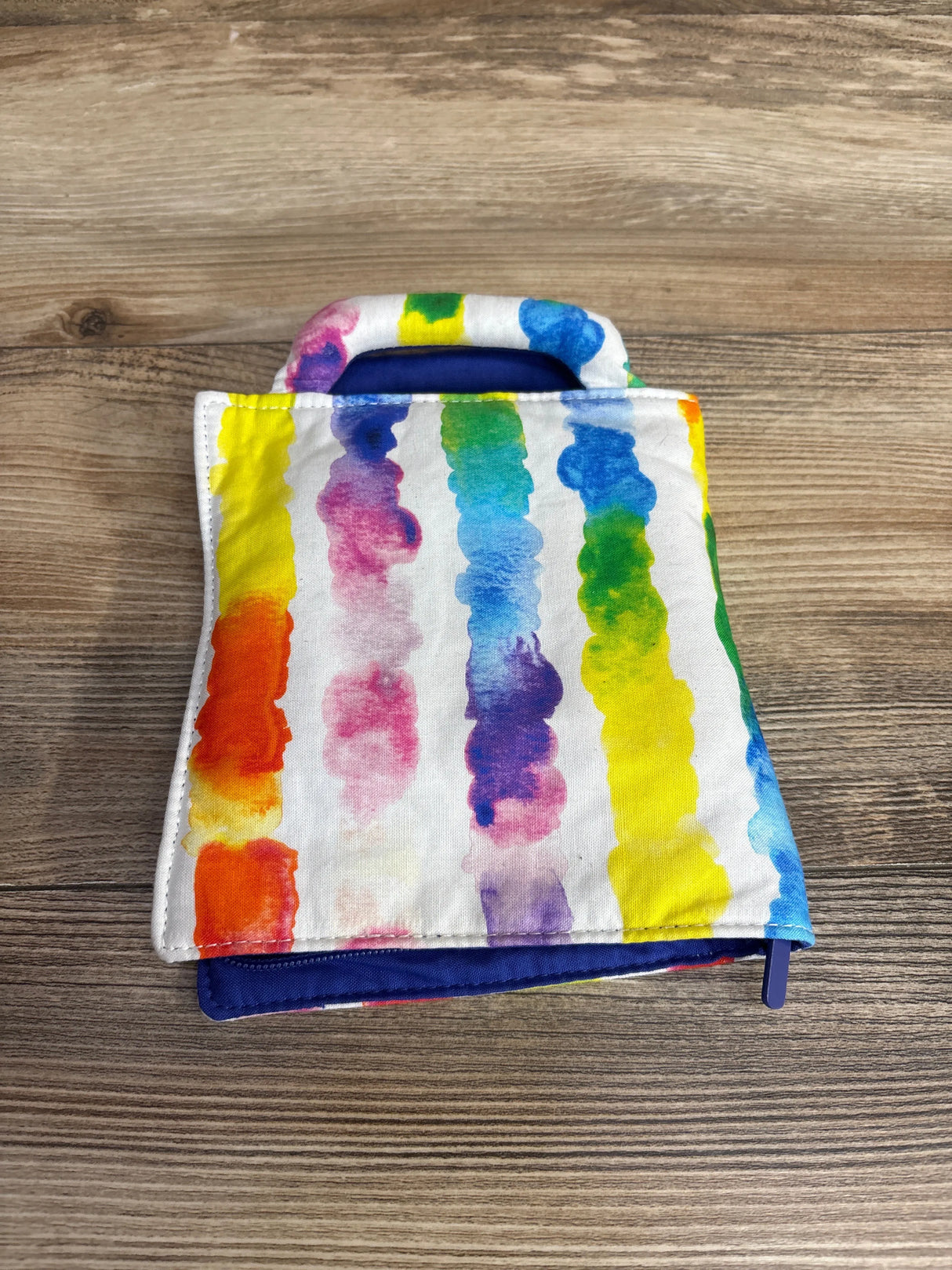 Lovevery Anywhere Art Kit With Washable Tempera Paintsticks