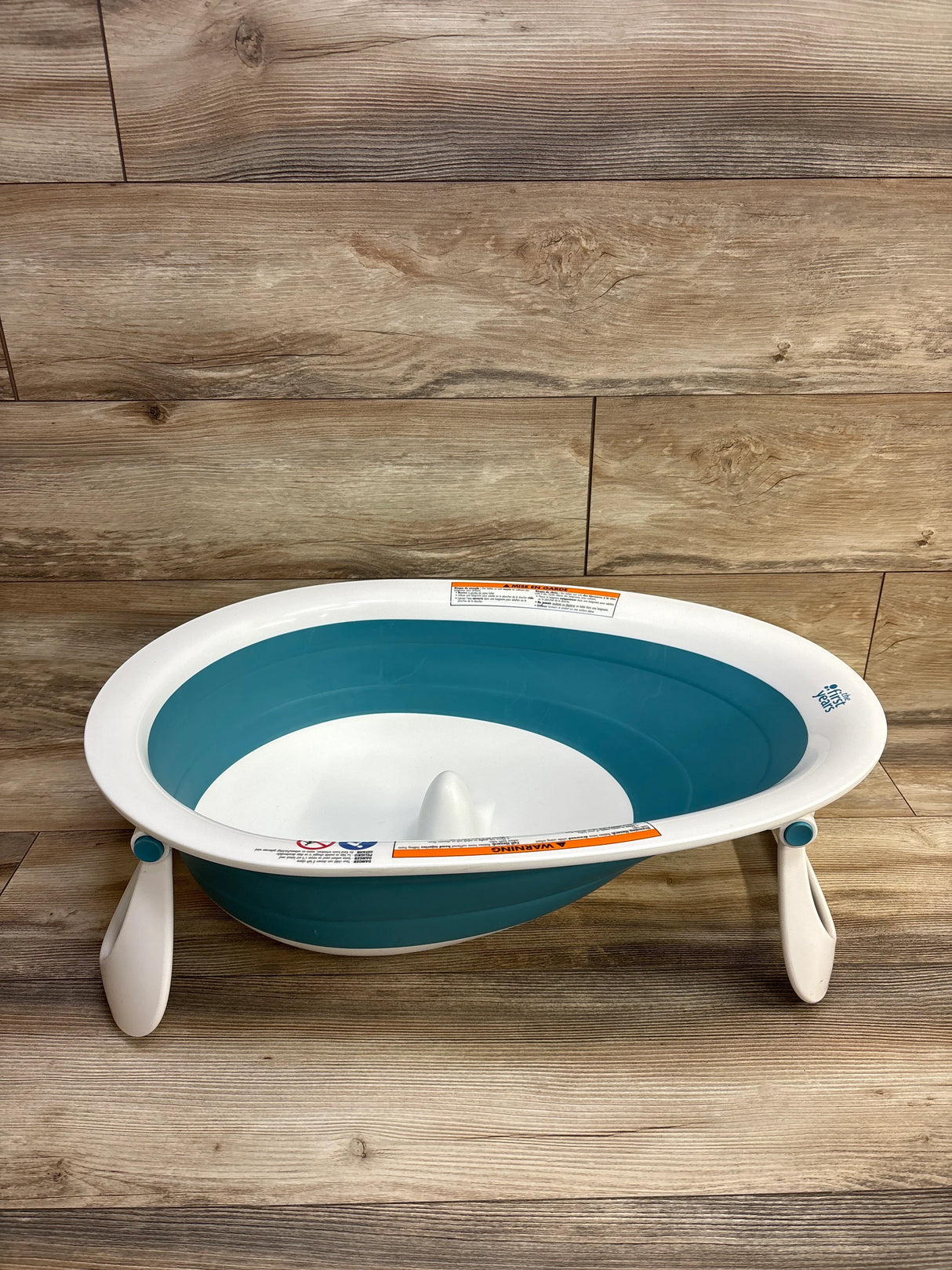 The First Years Sure Comfort Collapsible Baby Bathtub