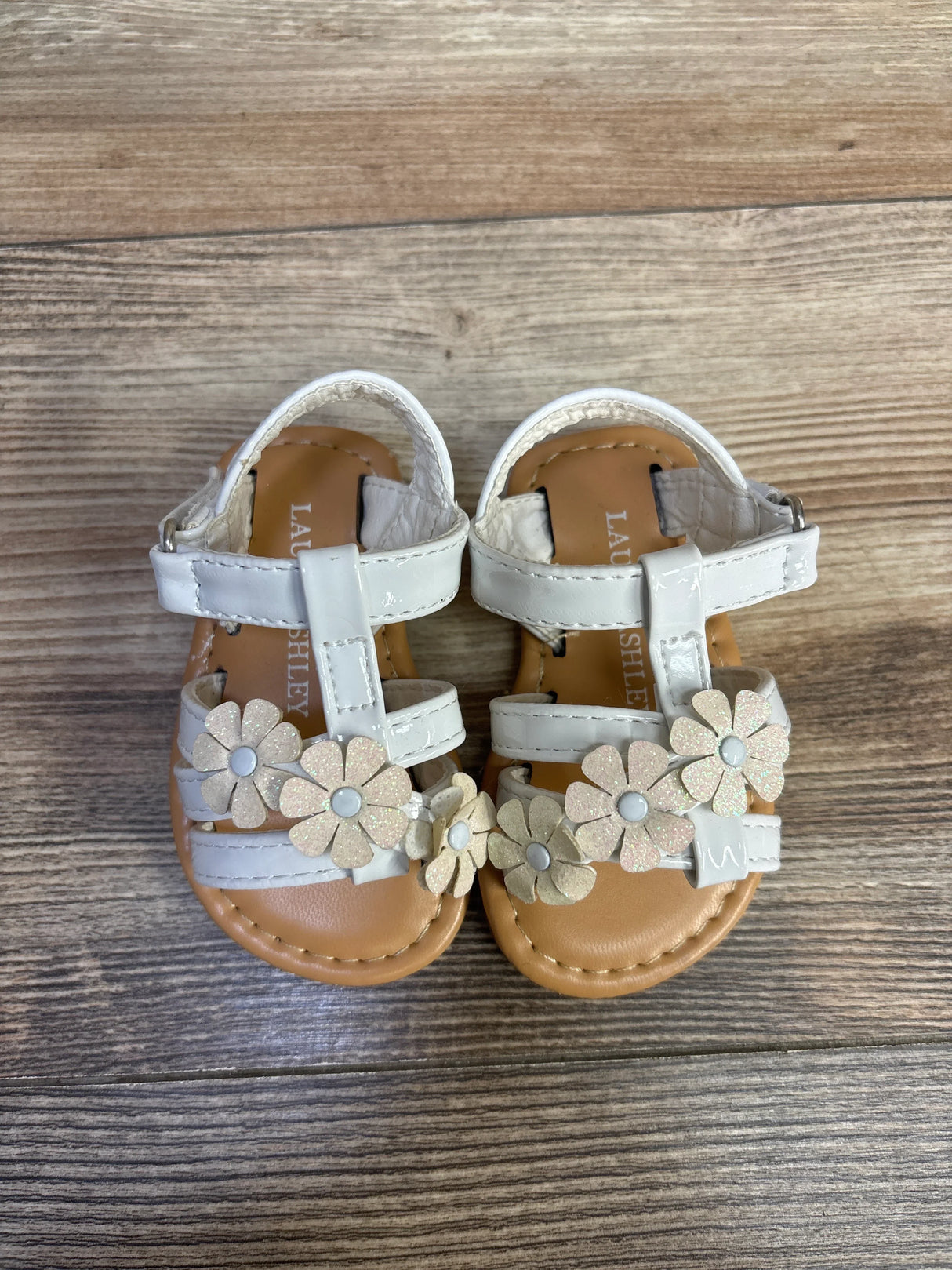 Laura Ashley Floral Sandals White sz 1/2c