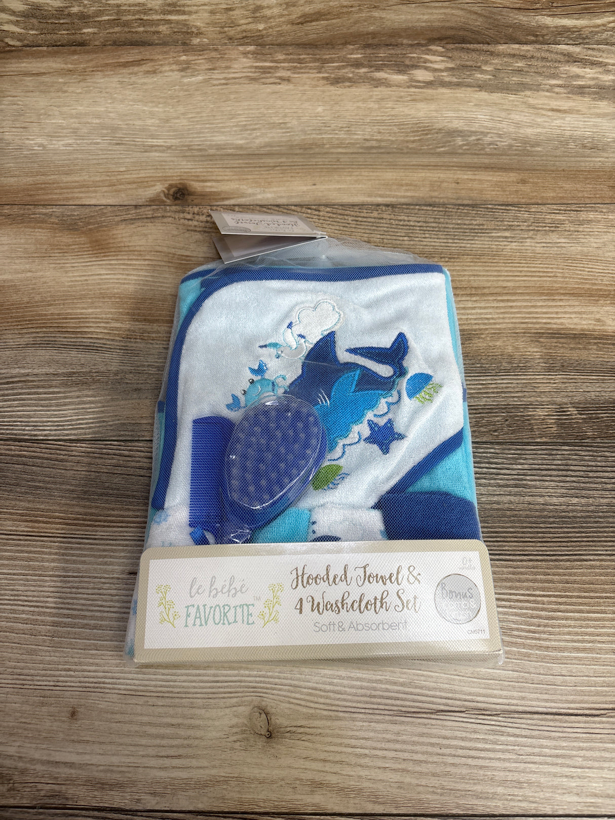 NEW Le Bebe Favorite Towel & 4 Washcloths w/ Bonus Brush & Comb 7pc Set
