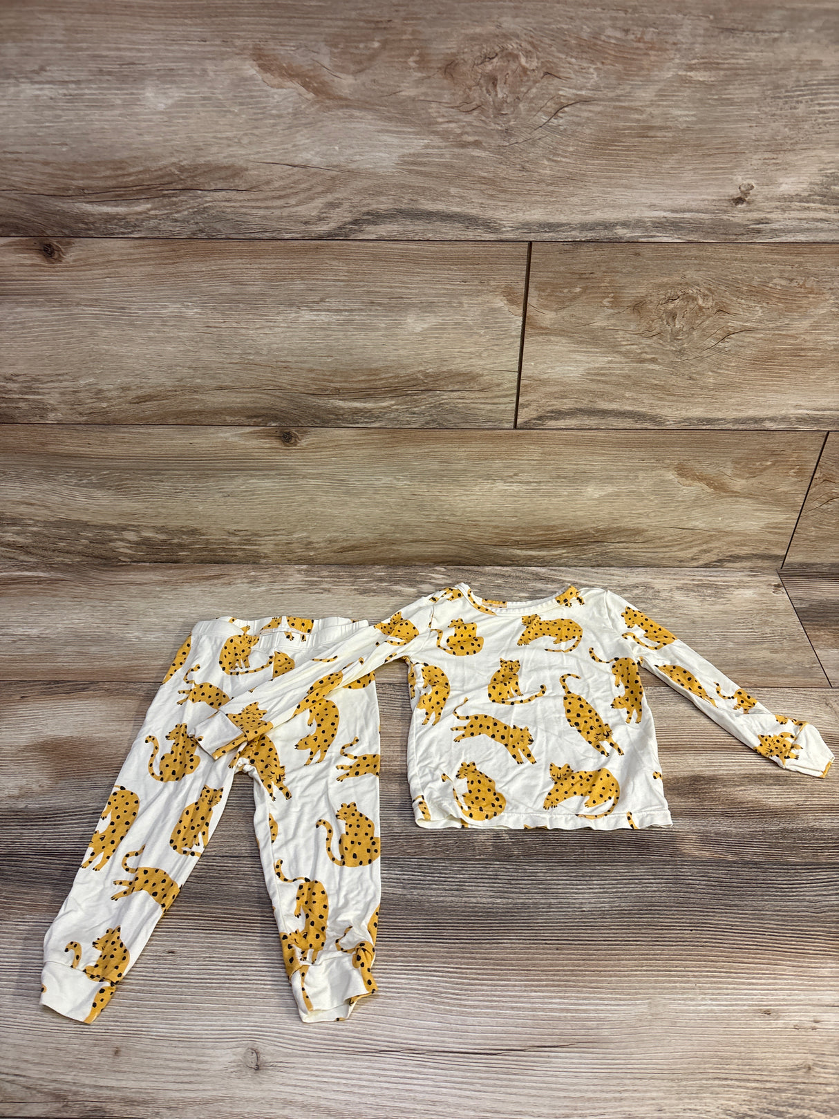 Quine 2pc Bamboo Pajama Set Ivory sz 18-24m
