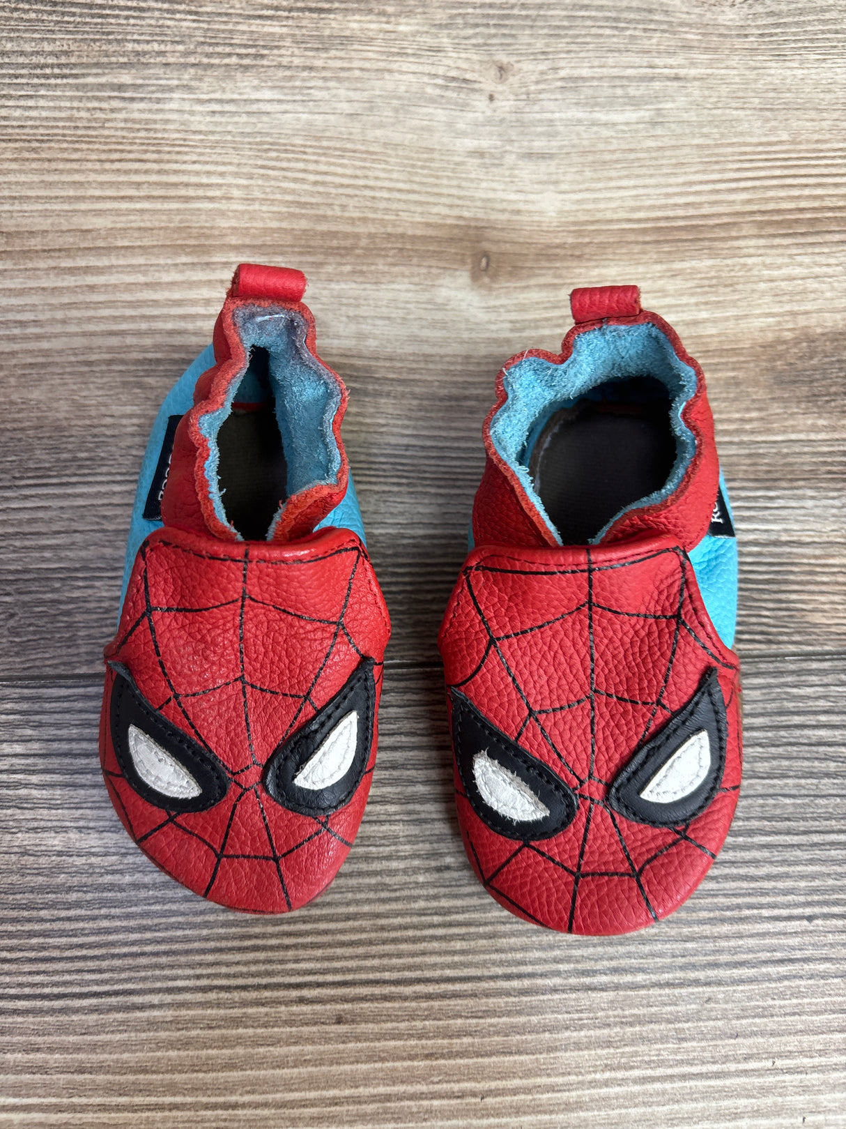 Robeez x Marvel Little Web Crawlers Crib Shoes Red sz 2c