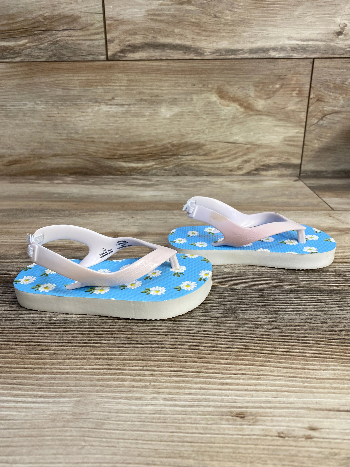 Old Navy Floral Flip Flop Sandals sz 6c - Me n Mommy To Be