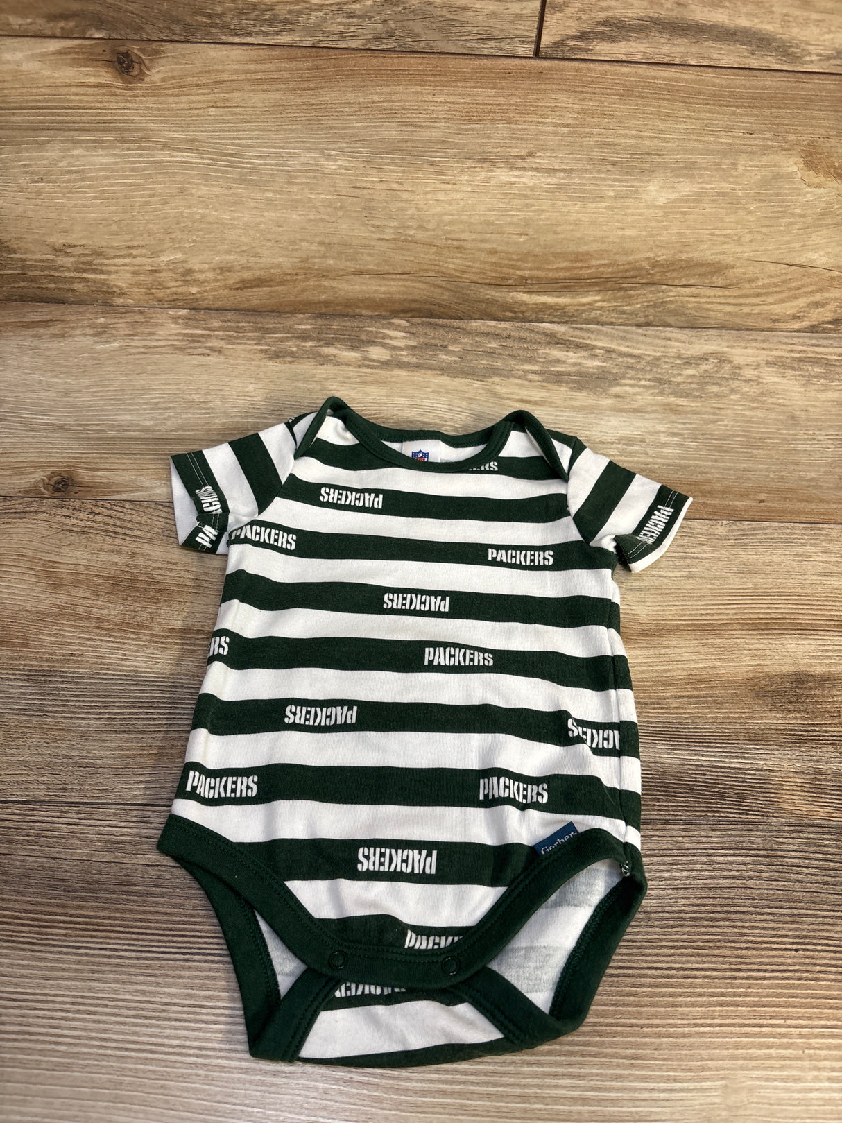 NFL Team Apparel Striped Green Bay Packers Bodysuit White sz 3/6m