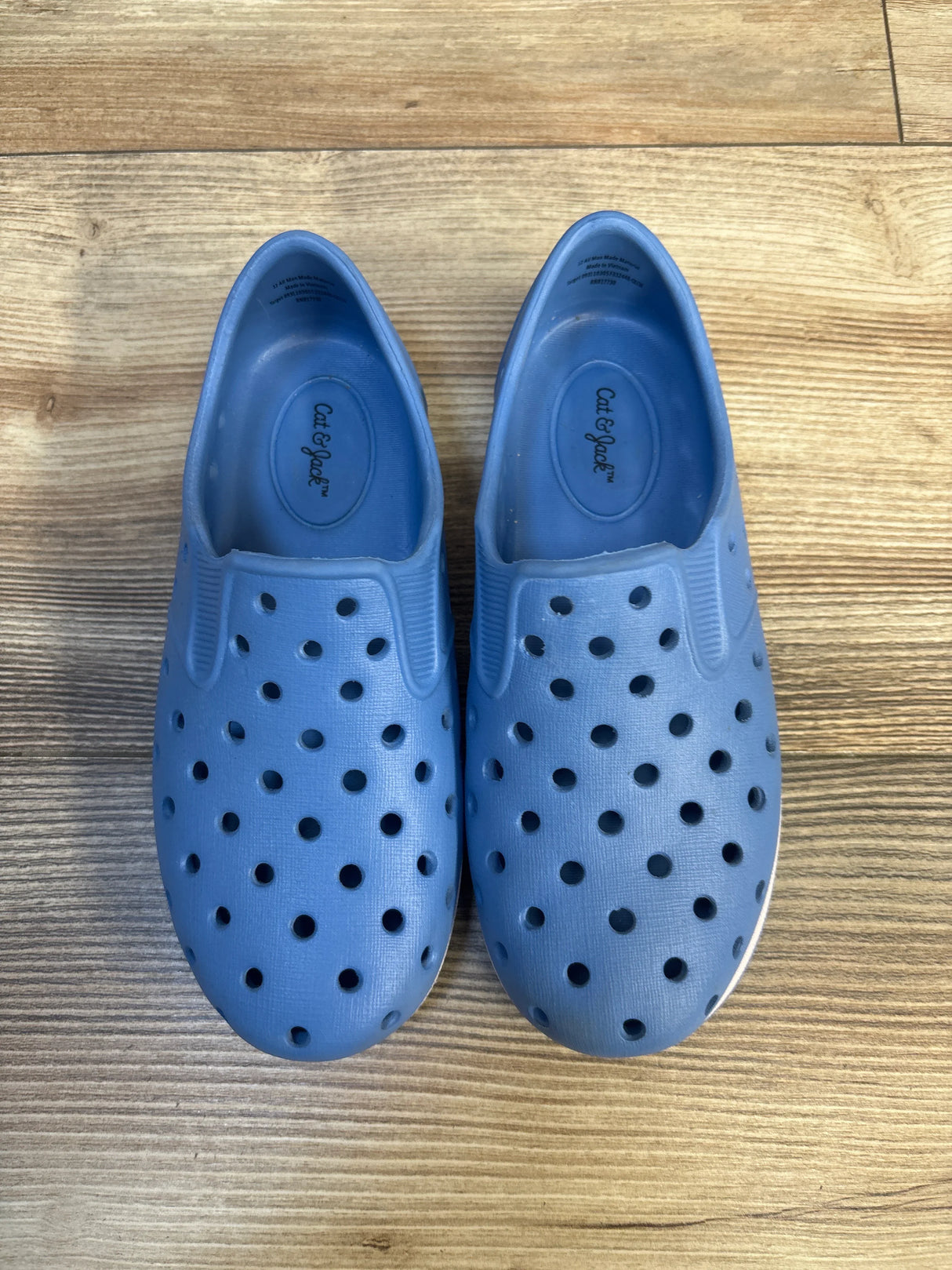 Cat & Jack Jese Slip-On Apparel Water Shoes Blue sz 12c