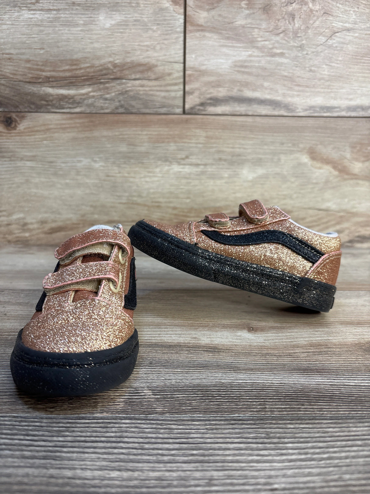 Vans Old Skool V Sneakers Glittery Gold sz 9c