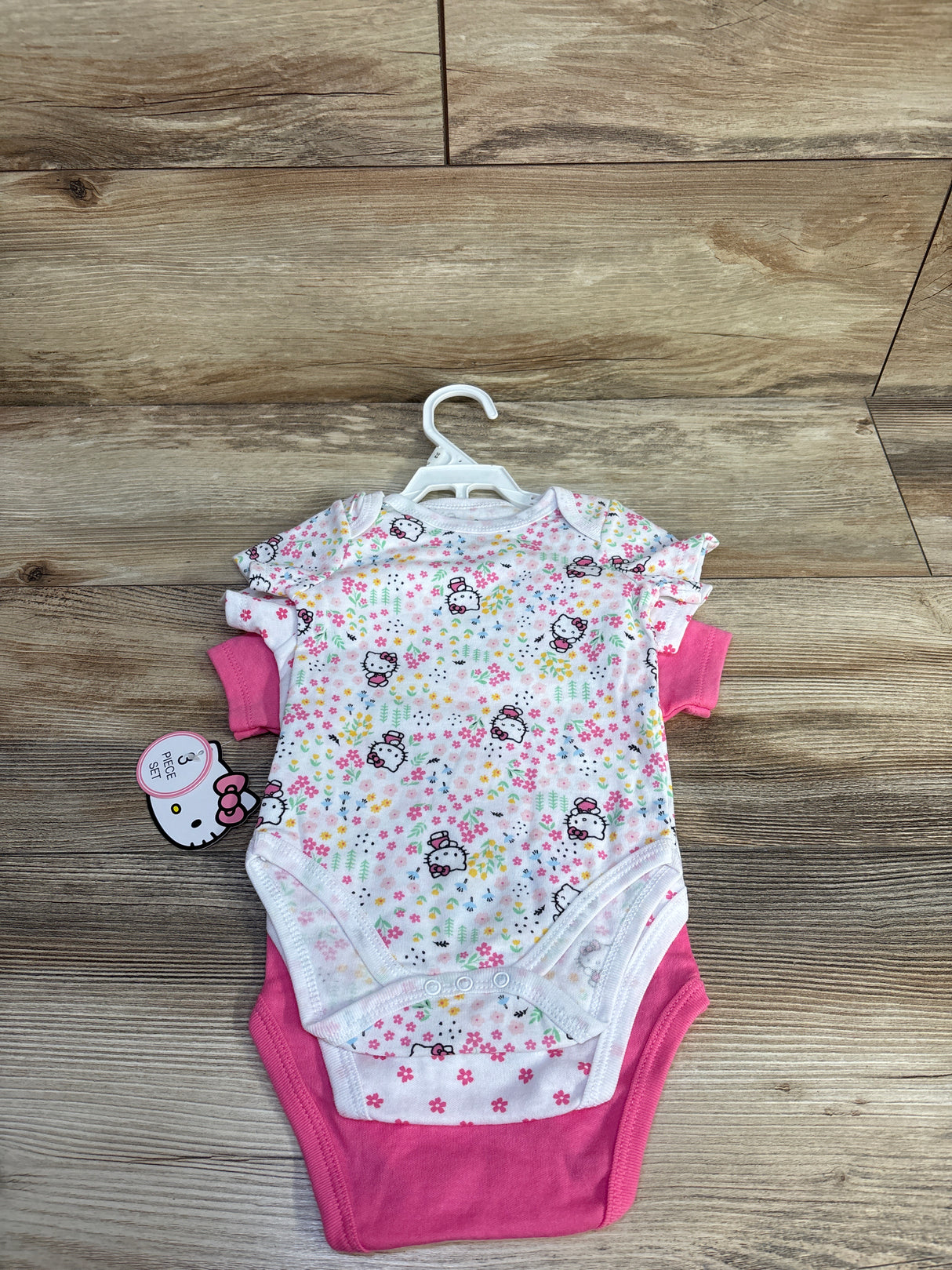 NEW Hello Kitty 3pk Bodysuits White sz 12m