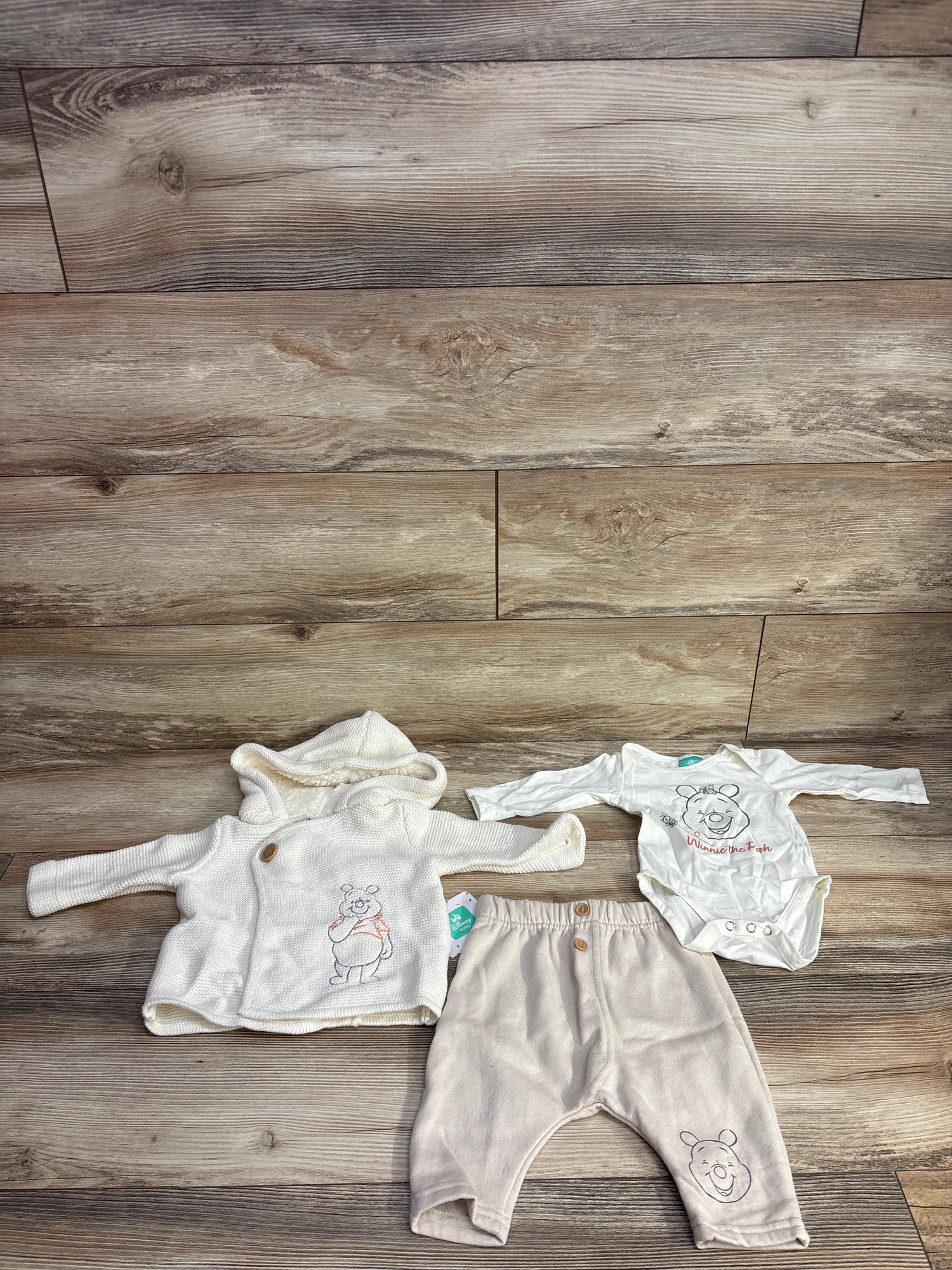 Disney Baby Winnie The Pooh 3pc Set Ivory sz 6m