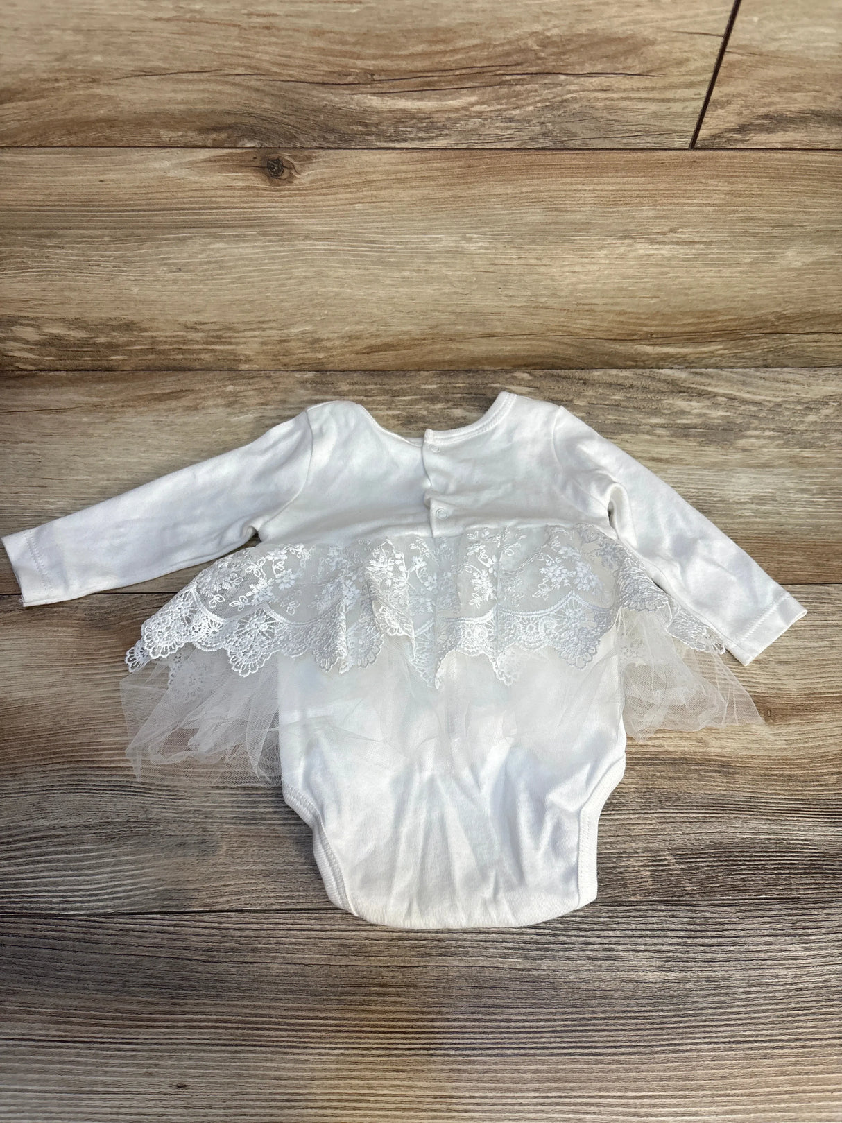 White baby girl long sleeve bodysuit with lace tutu skirt, resale kids clothing