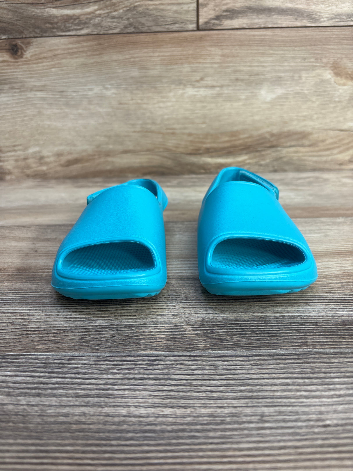 Cat & Jack Wynne Slip-On Slide Sandals Aqua sz 7c - Me n Mommy To Be