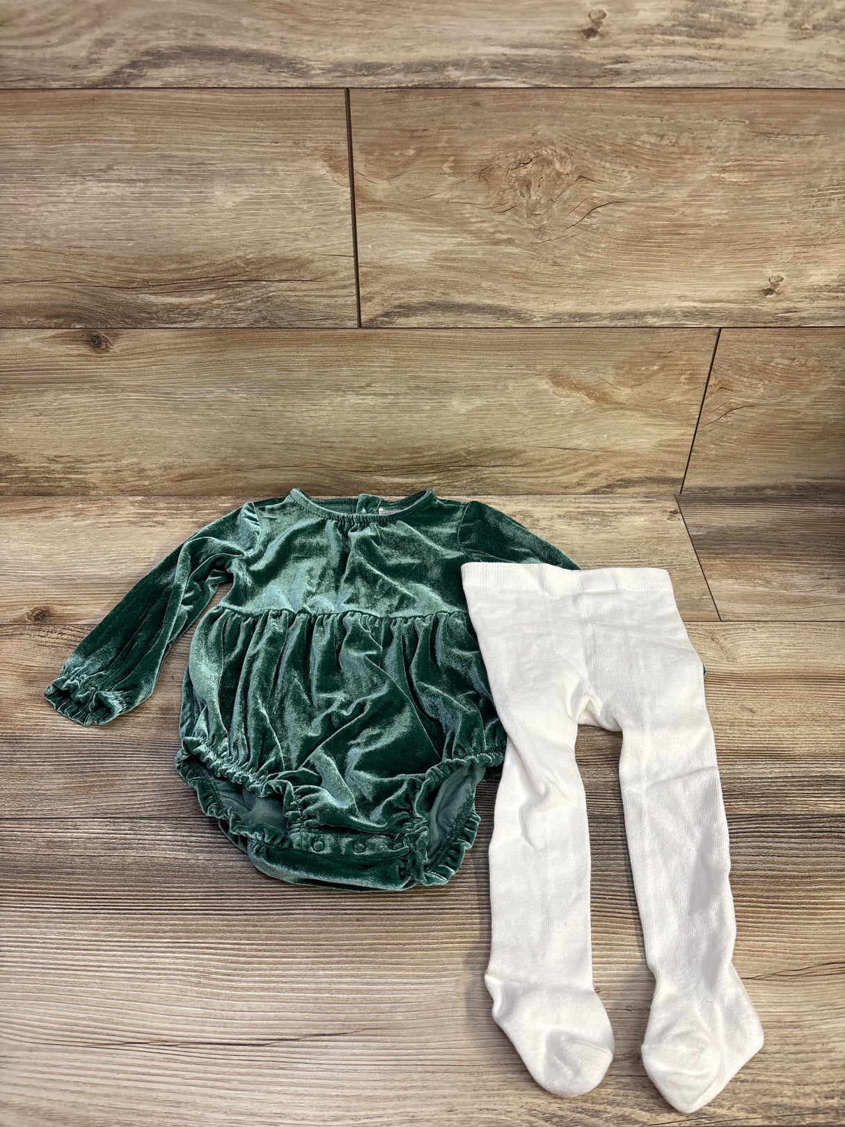Just One You 2pc Velvet Bubble Romper & Tights Set Green sz 18m