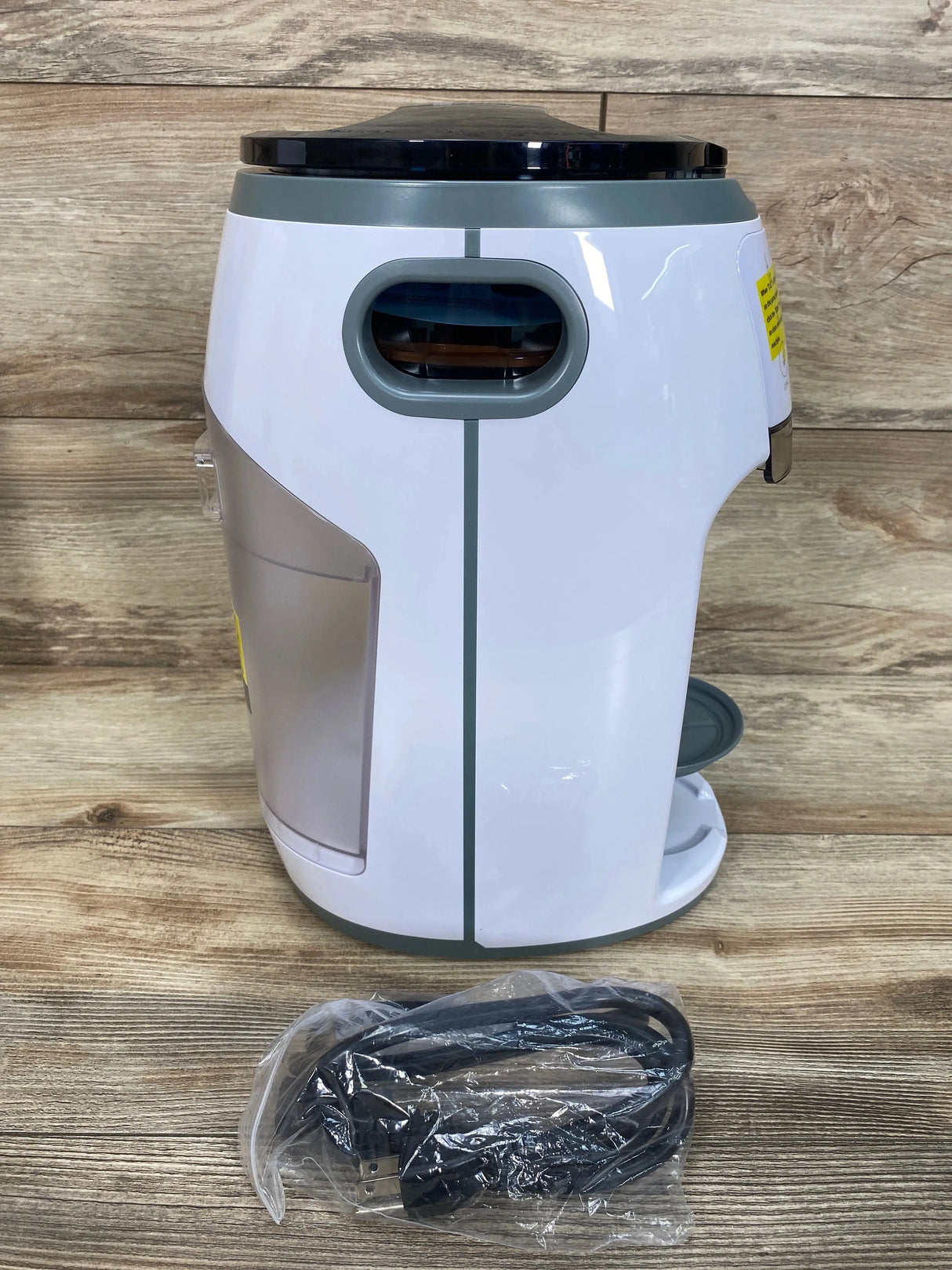 Burabi Formula Milk Maker/Mixer White - Me n Mommy To Be