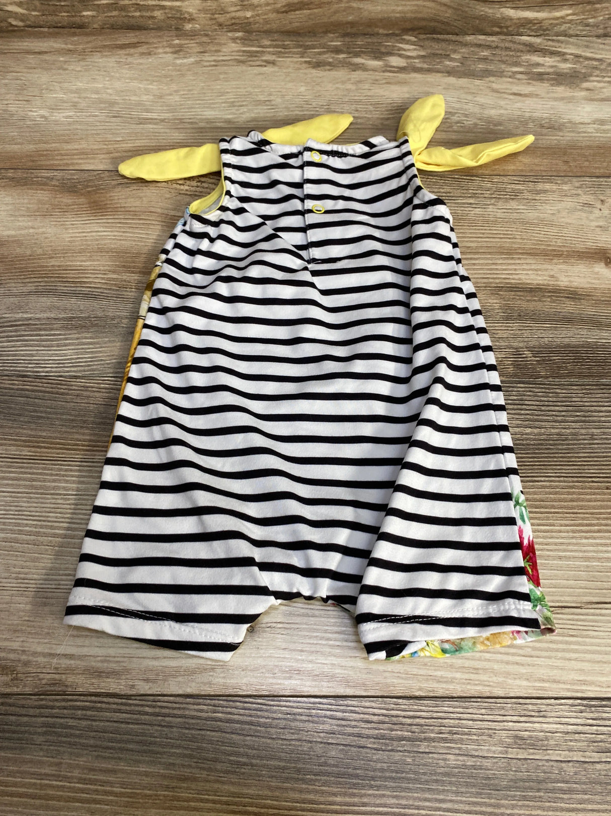 Penelope Plumm Striped Romper White sz 6m - Me n Mommy To Be
