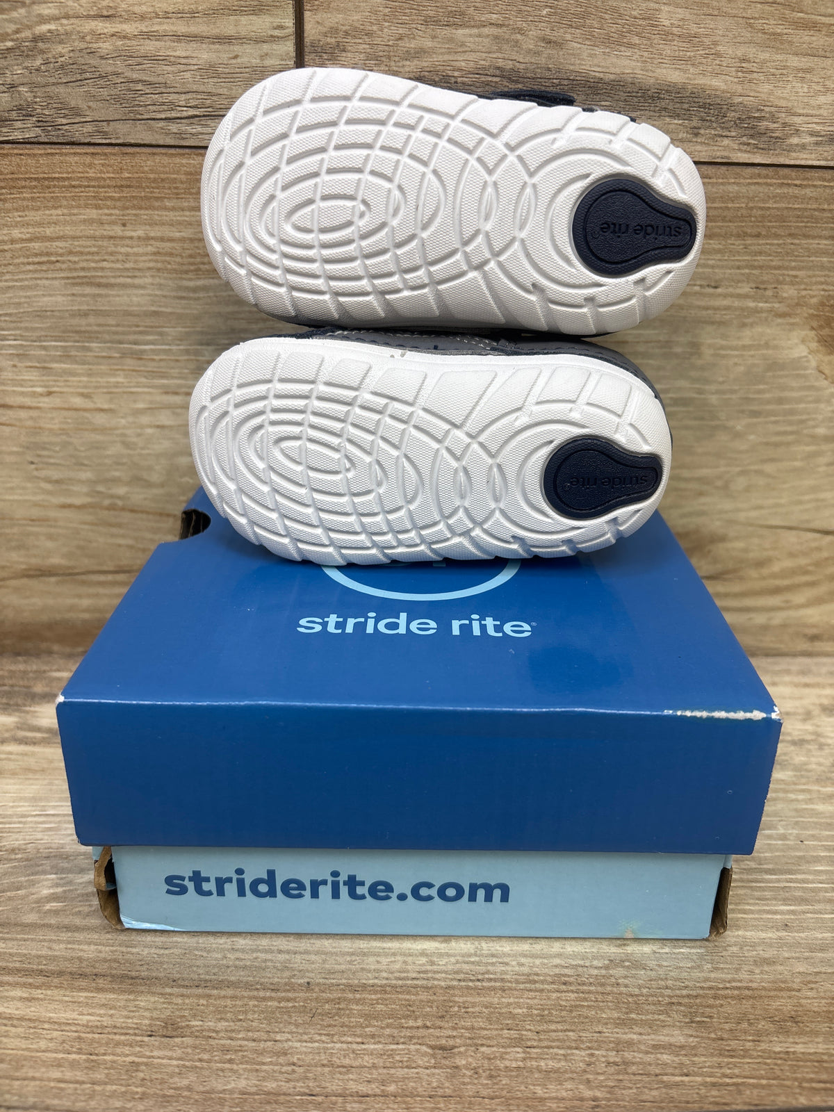 NEW Stride Rite Soft Motion Kylo Sneakers Navy sz 4c