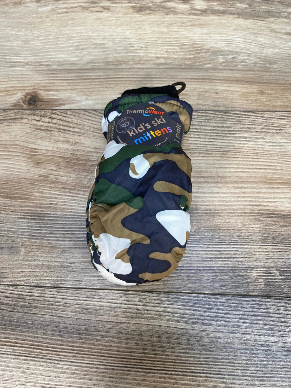 NEW ThermaWear Kid's Ski Green Camo Mittens - Me n Mommy To Be