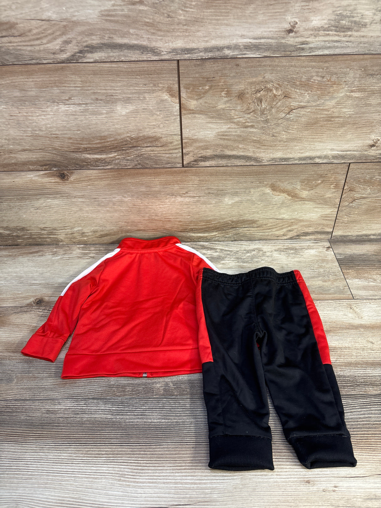 Puma 2pc Tracksuit Red sz 6/9m