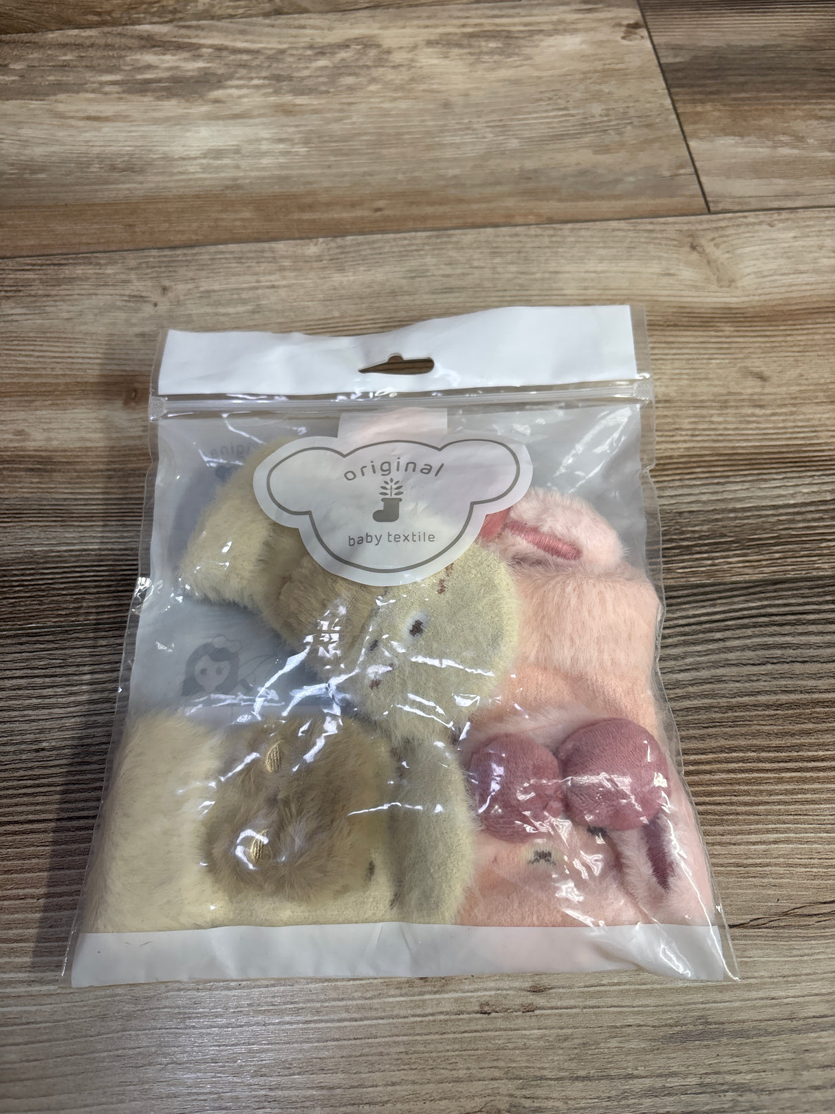 NEW Original Baby Textile Fuzzy Socks 2pk sz 0-6m