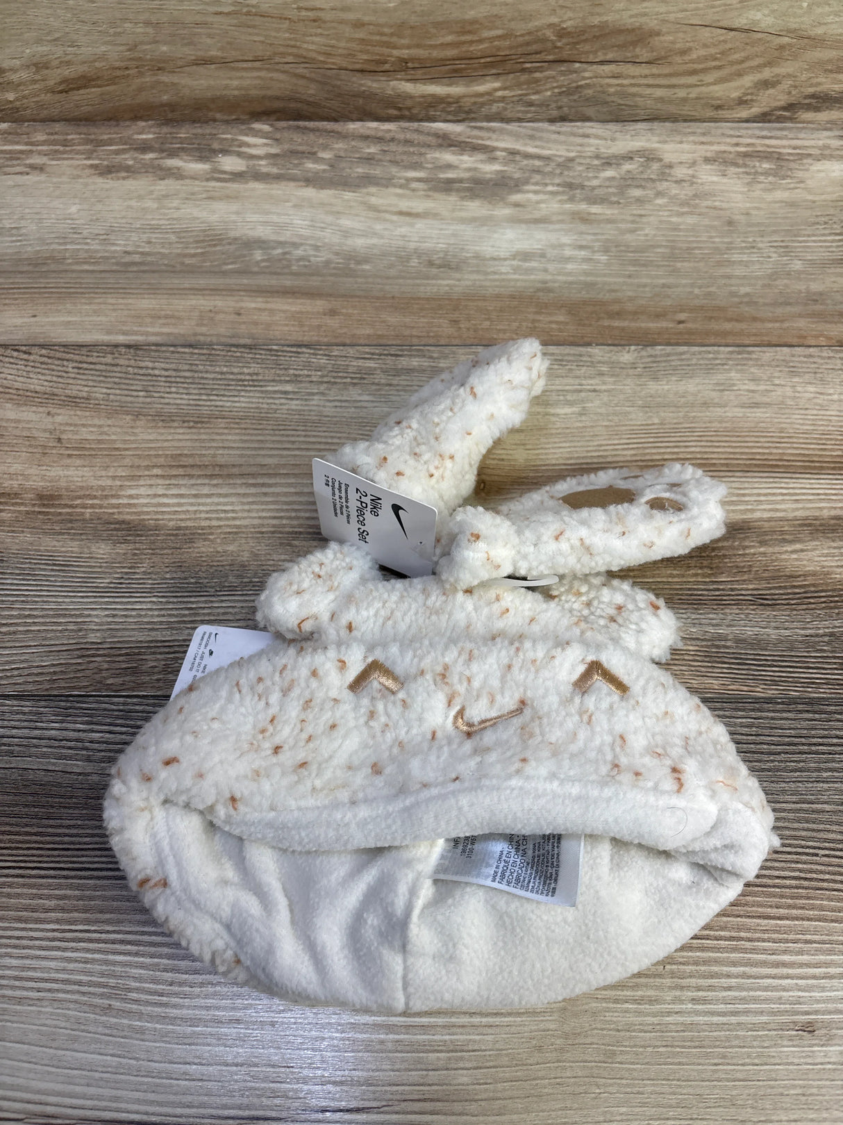 NEW Nike 2pc Sherpa Beanie & Mittens Beige One Size
