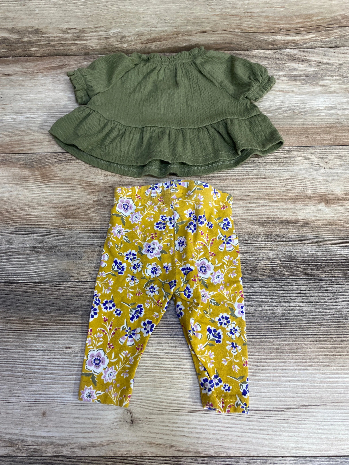 Carter's 2pc Shirt & Leggings Green sz 3m - Me n Mommy To Be