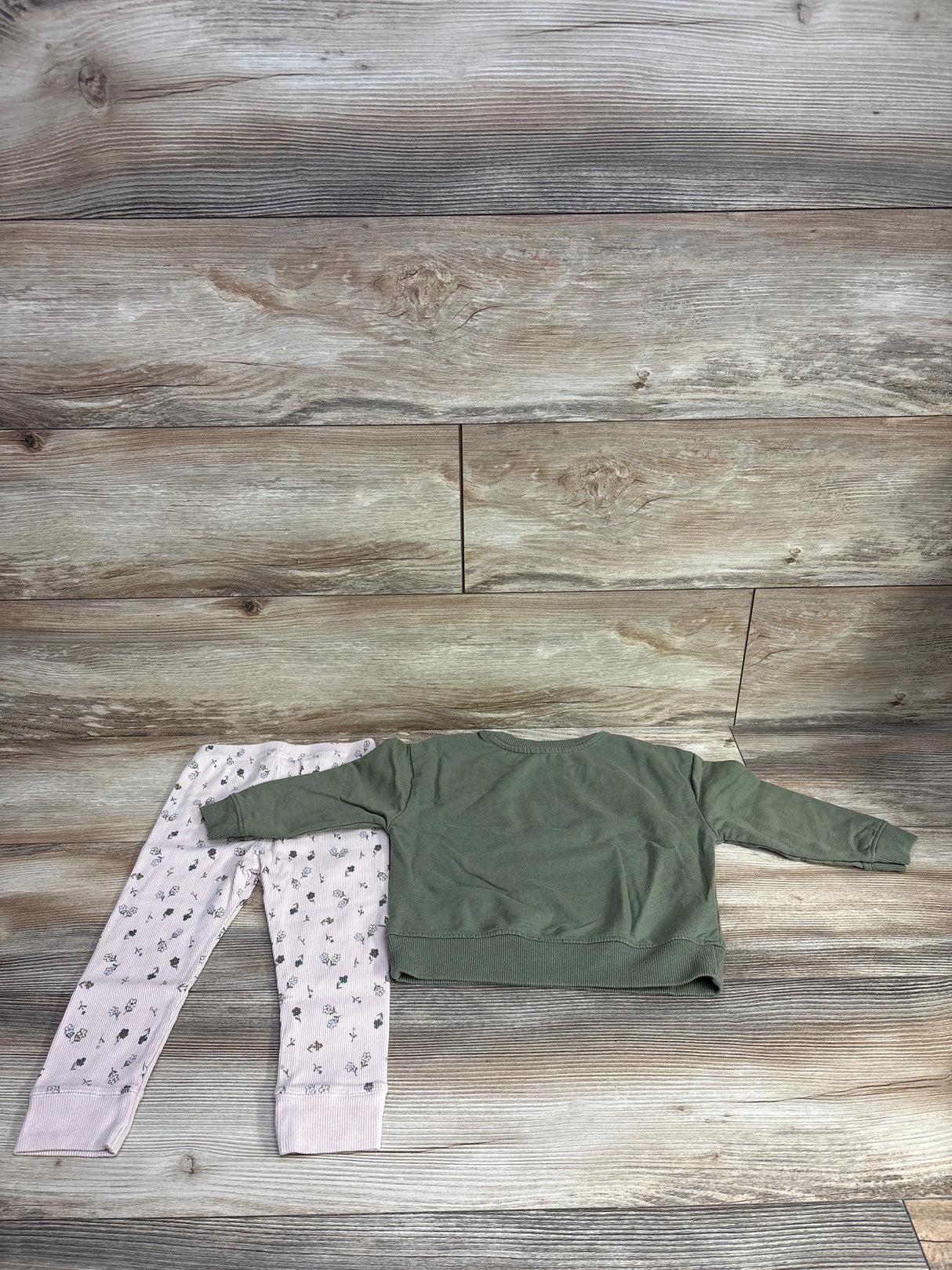 Easy Peasy 2pc Floral Sweatshirt & Ribbed Pants Set Green sz 24m