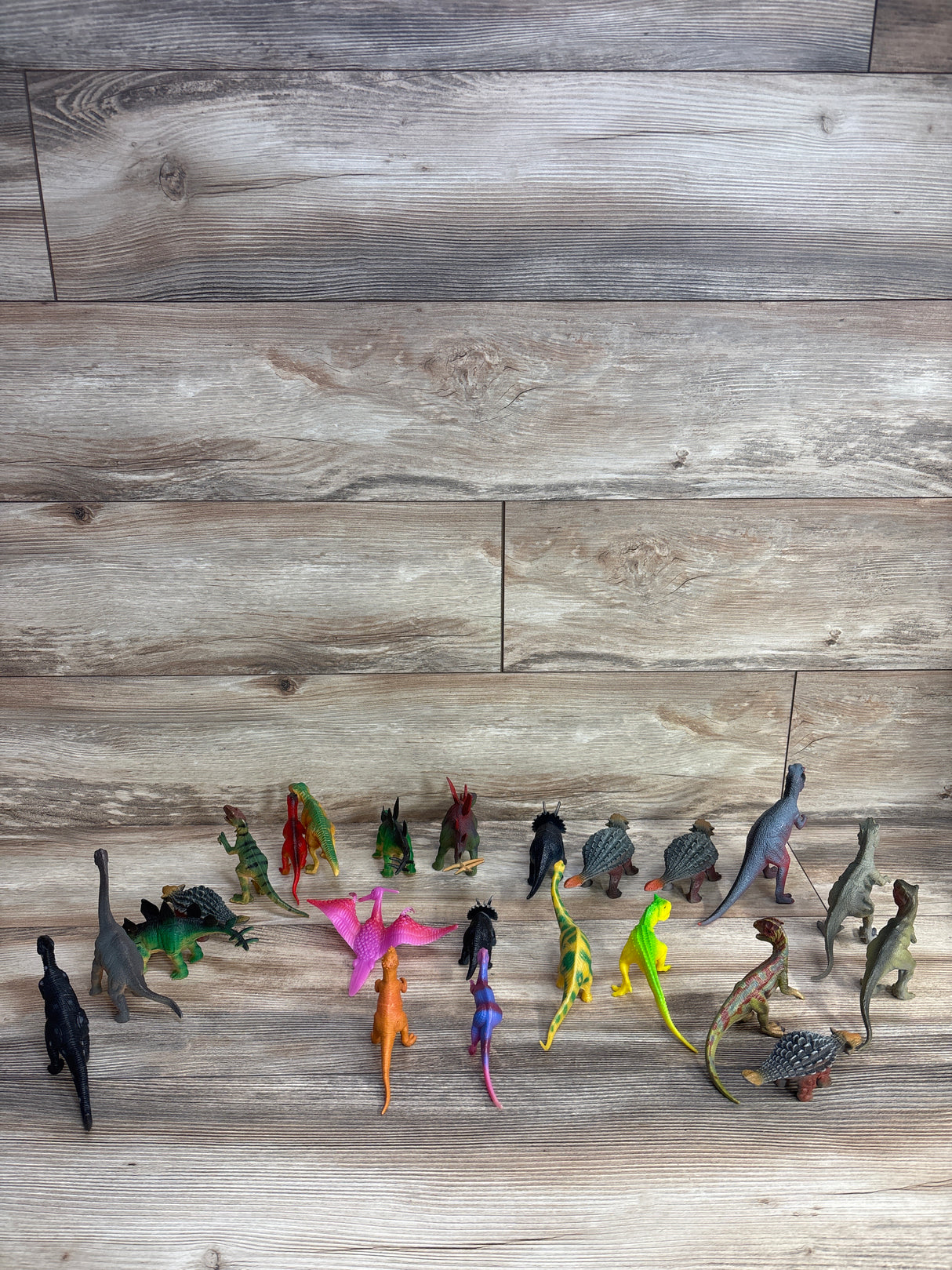 Assorted Dinosaur Figures 23ct.