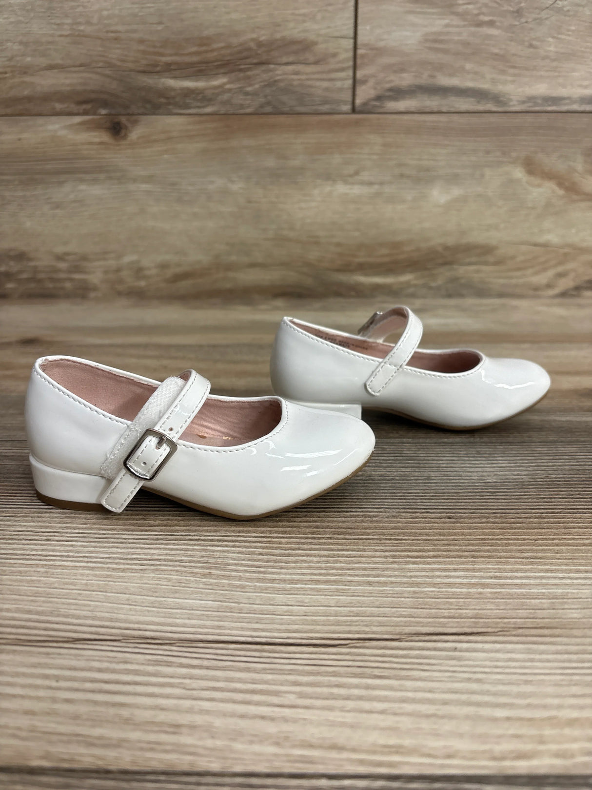 Jumping Beans Sydni Girls' Dress Shoes White sz 6c