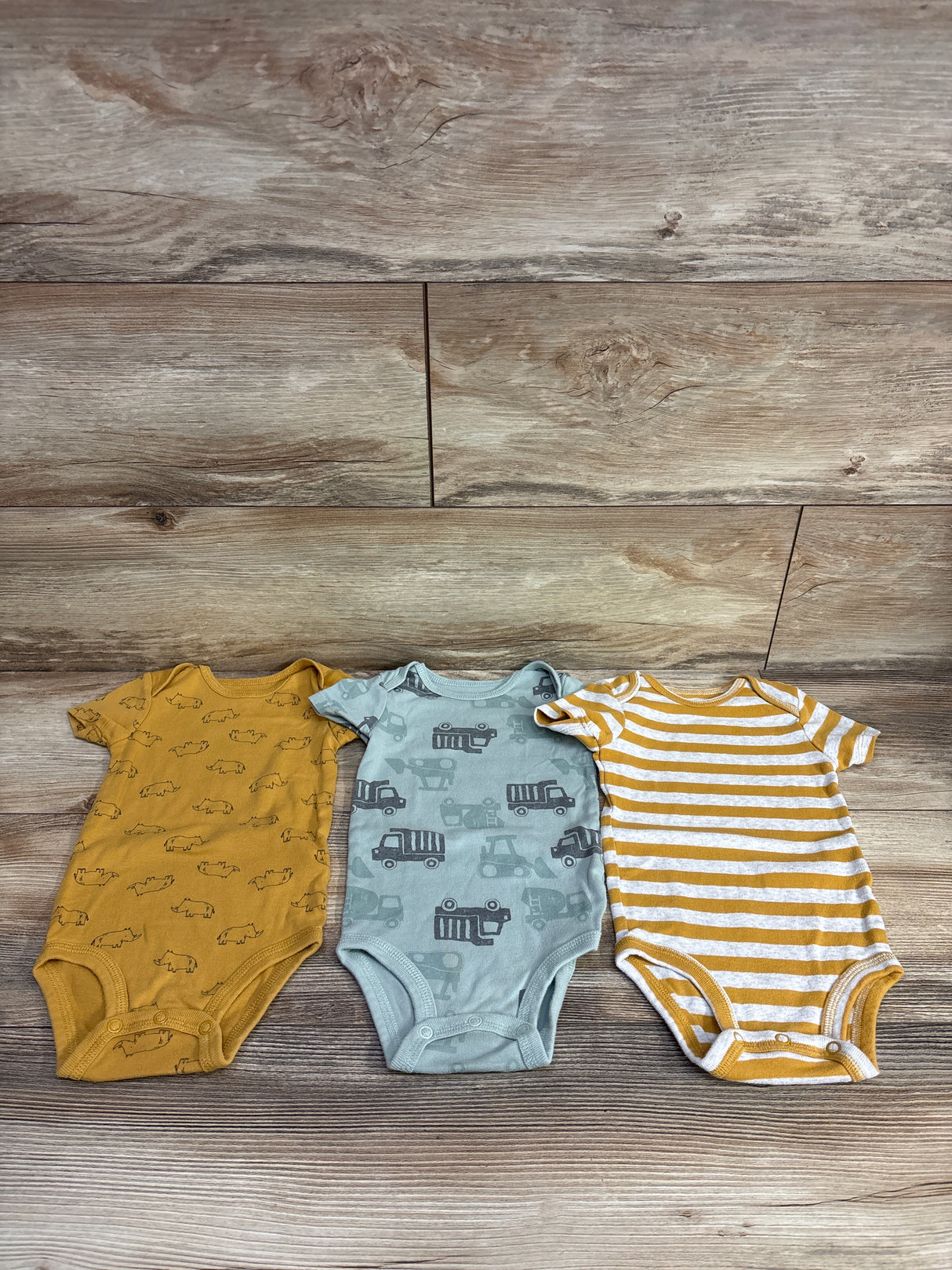 Simple Joys 3pc Rhino Bodysuit Set Mustard sz 6-9m