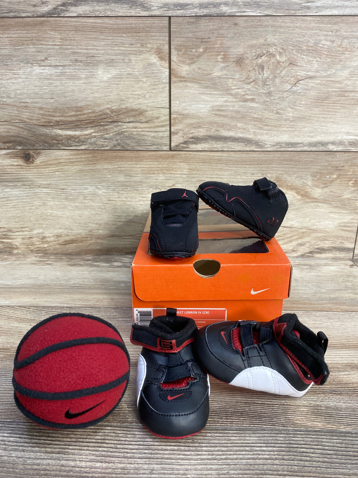 First Lebron IV (CB) Sneakers Gift Pack Red/Black sz 2c