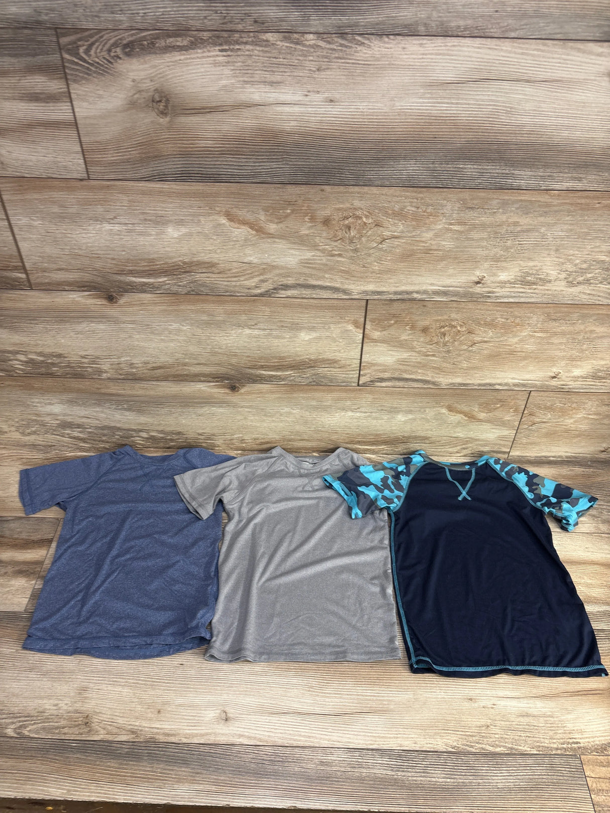 32 Degrees 3pk Quick-Dri Shirt Set Blue sz 5T-6