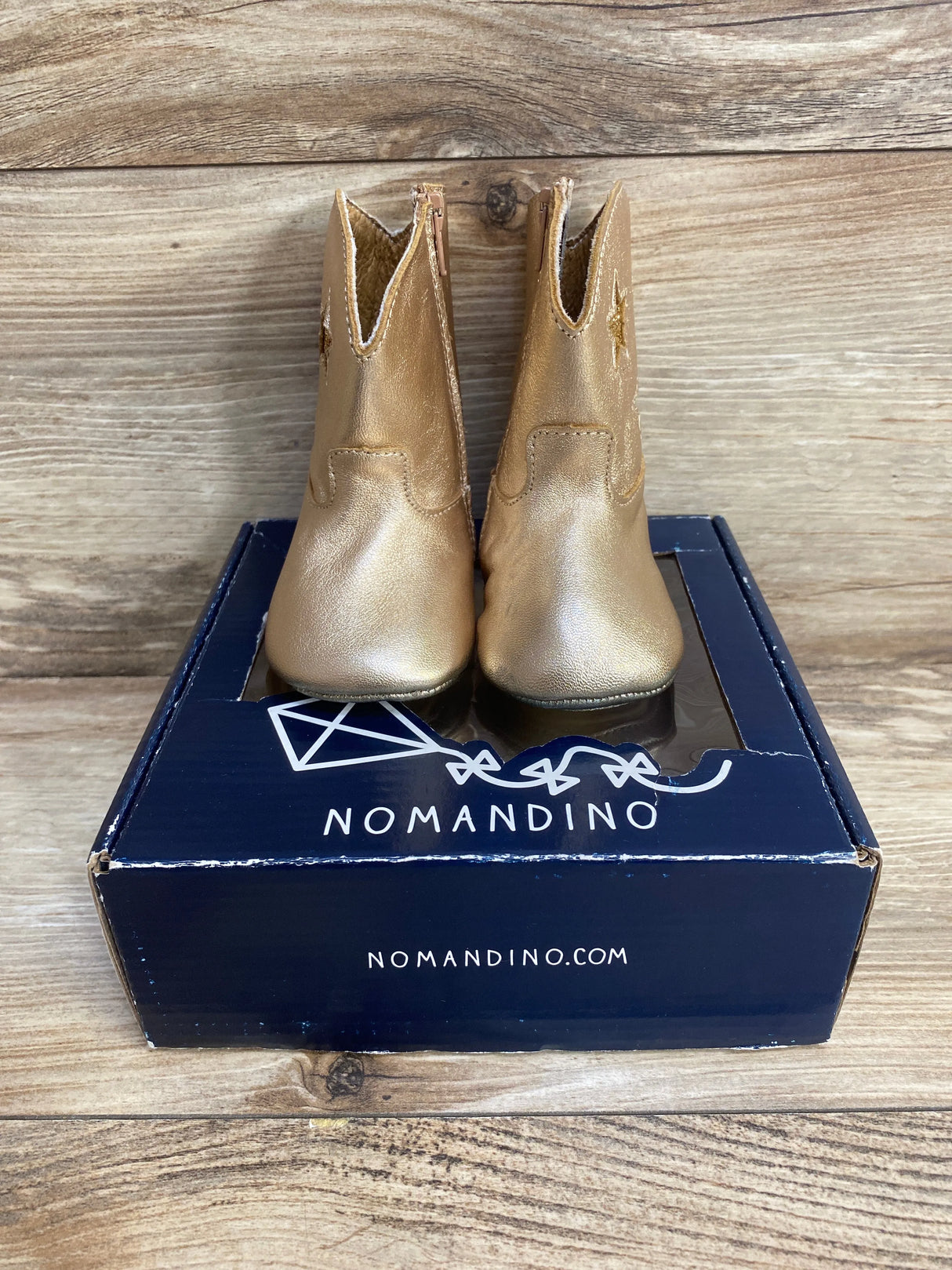 Nomandino Spark Gold Boots sz 1, 3-6m - Me n Mommy To Be
