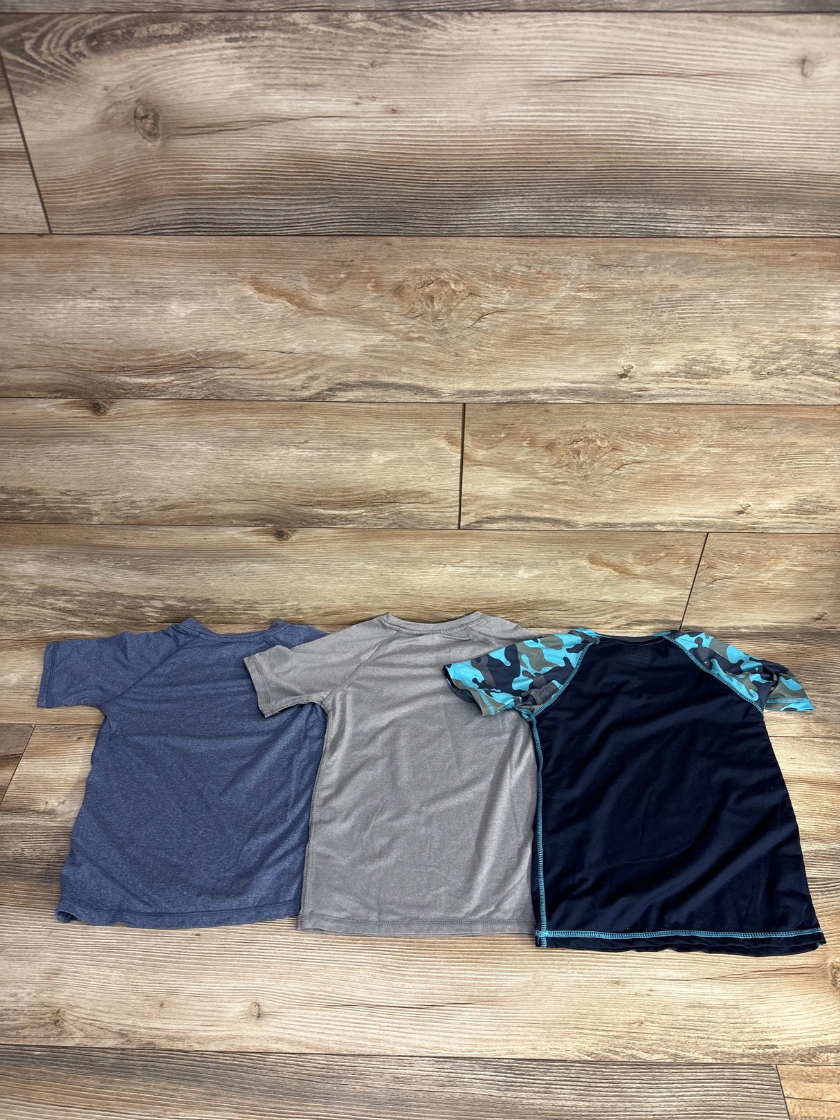32 Degrees 3pk Quick-Dri Shirt Set Blue sz 5T-6