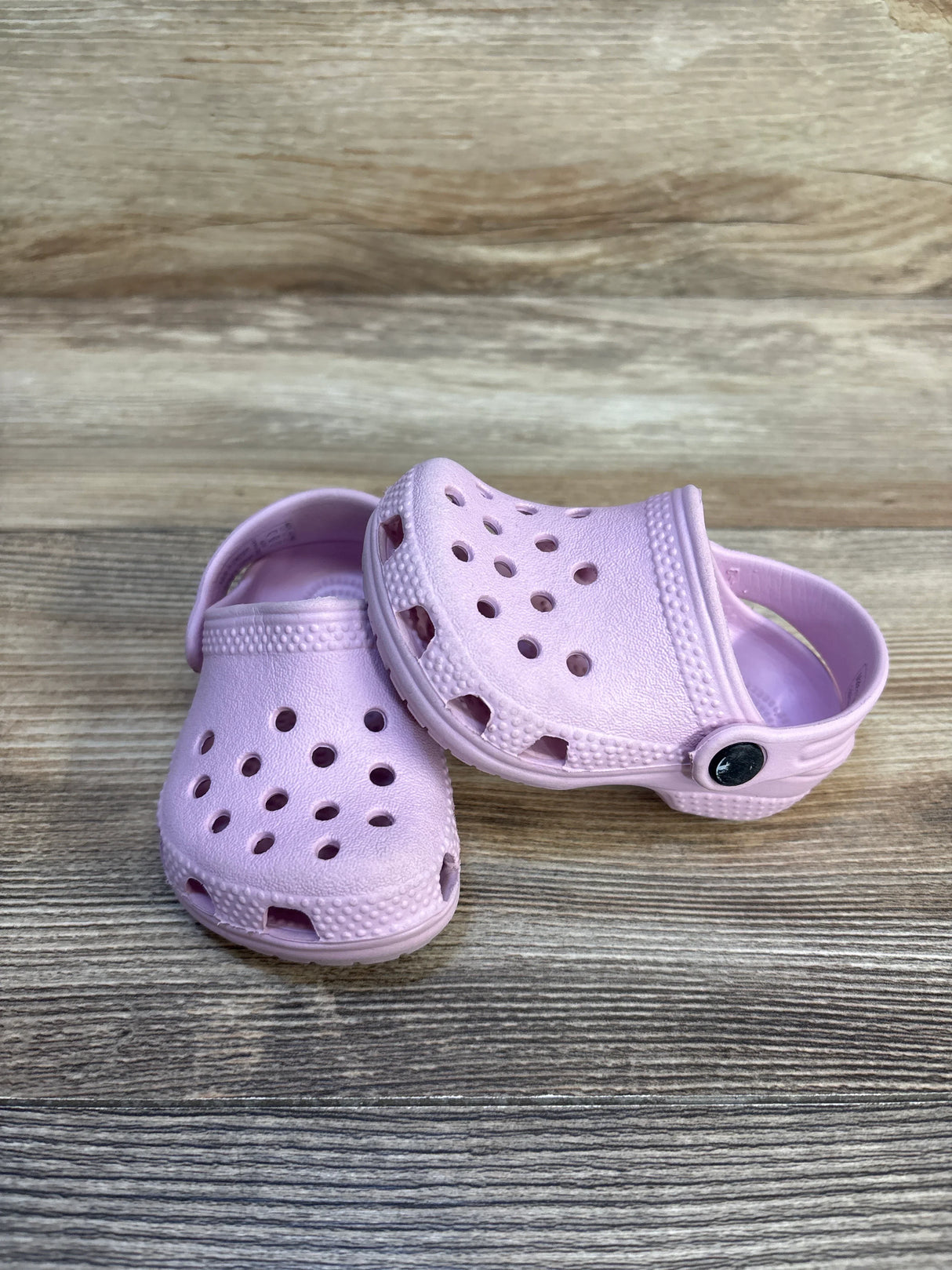 Crocs Classic Clogs Pink sz 2/3c