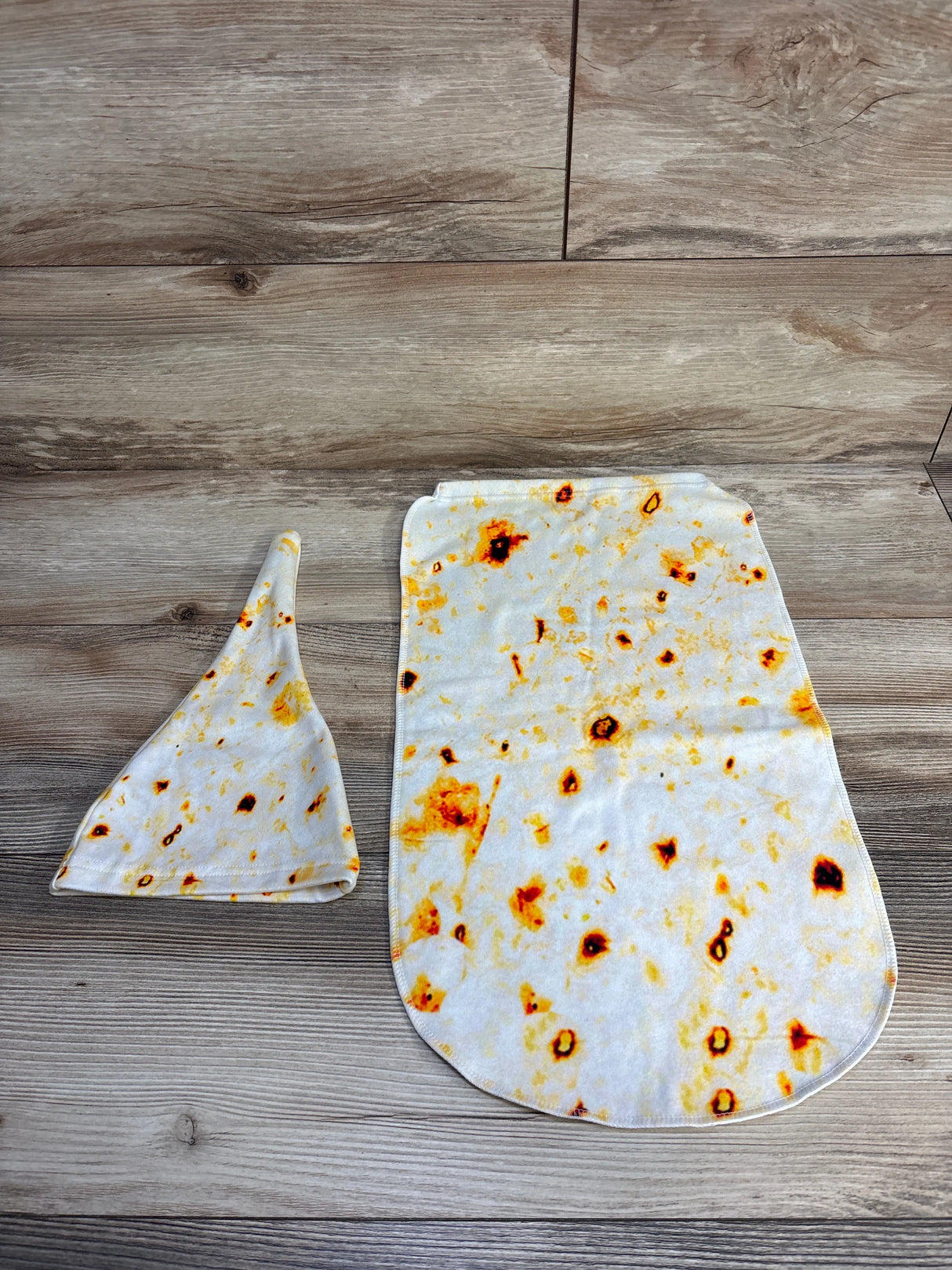 2pc Burrito Swaddle Wrap & Hat Set Cream sz 0-6m