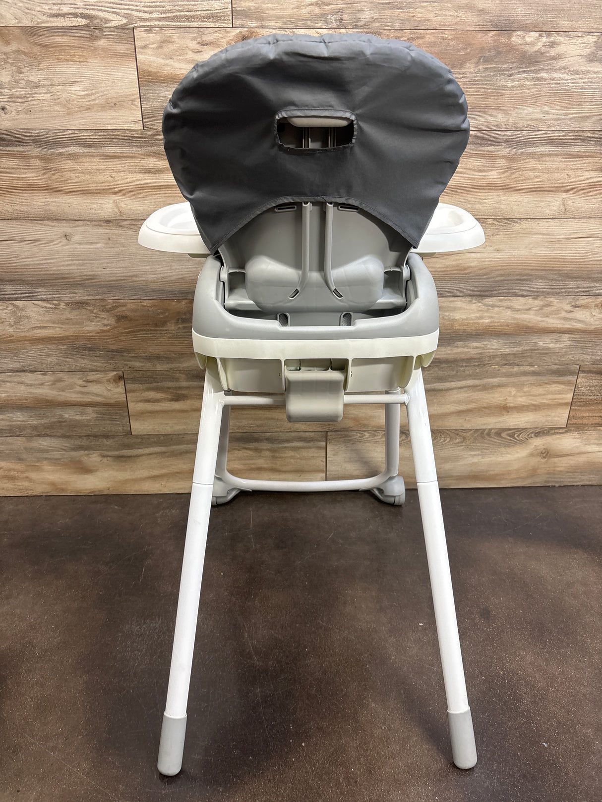 Graco Made2Grow 6-in-1 Highchair in Britton