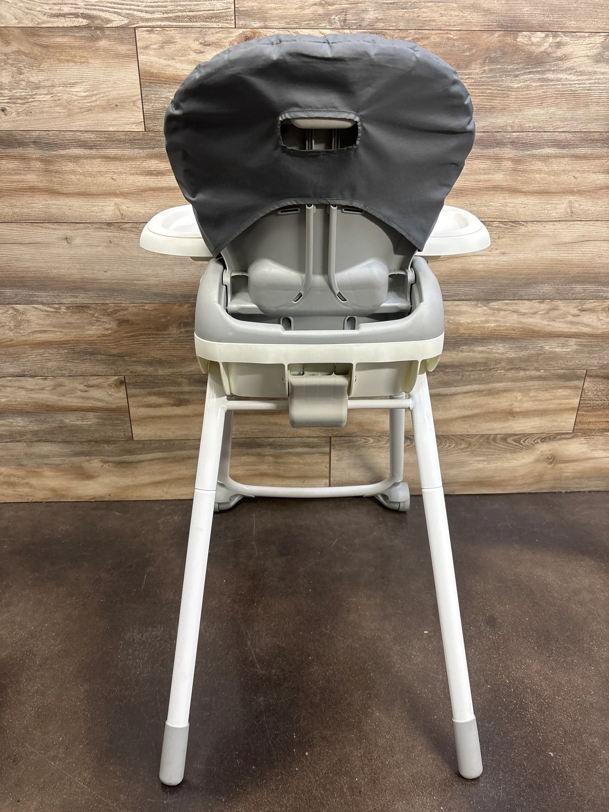 Graco Made2Grow 6-in-1 Highchair in Britton