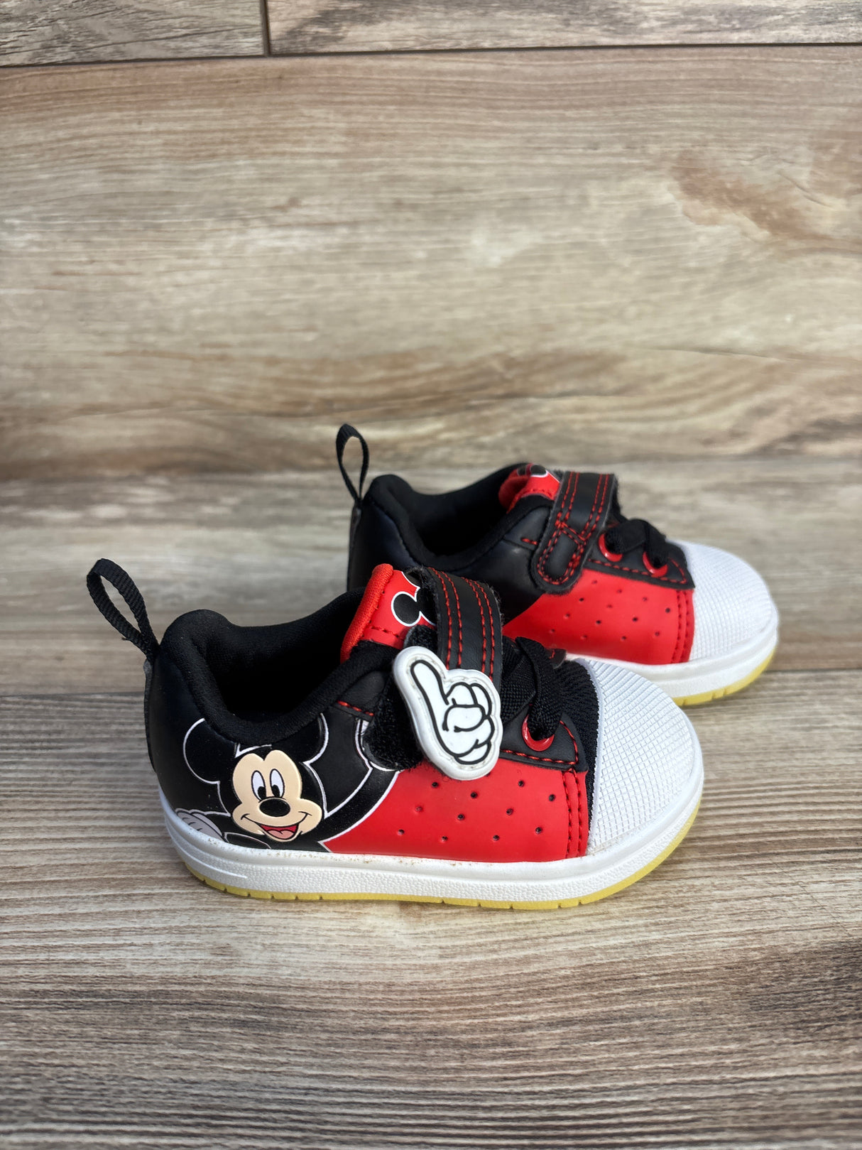 Disney Junior Mickey Mouse Sneakers Red sz 4c