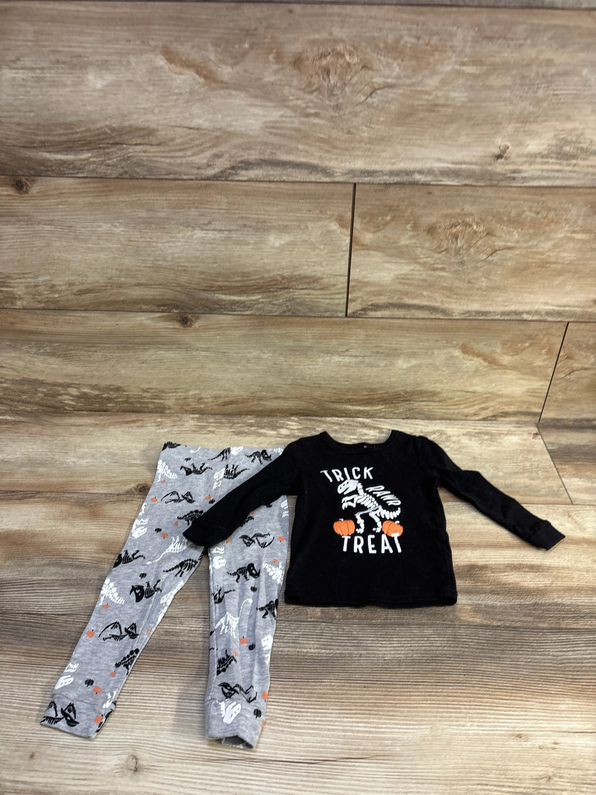 Chick Pea 2pc Trick Rawr Treat Pajama Set Black sz 12m