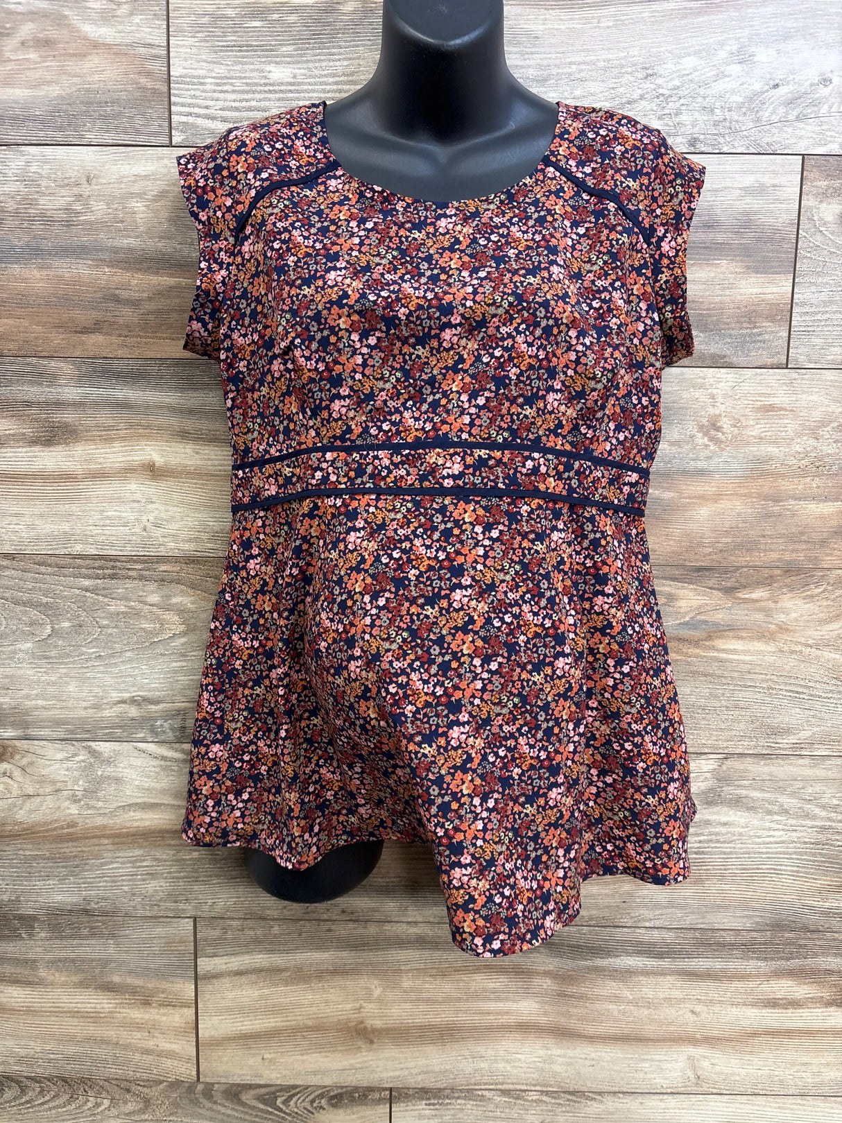 Motherhood Maternity Floral Sleeveless Top Navy sz Medium