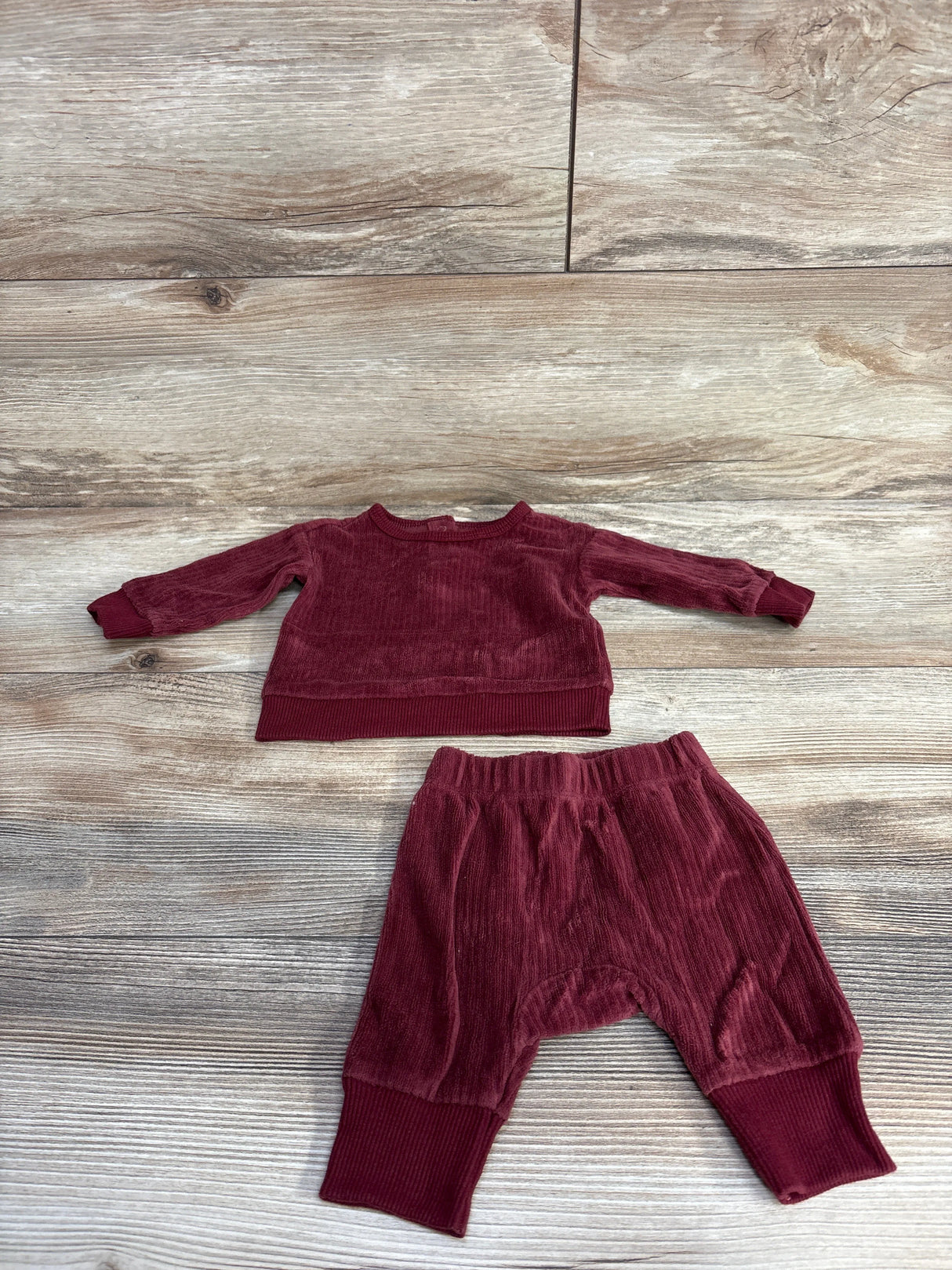 Cat & Jack Ribbed Velvet 2pc Shirt & Pants Set Red sz NB